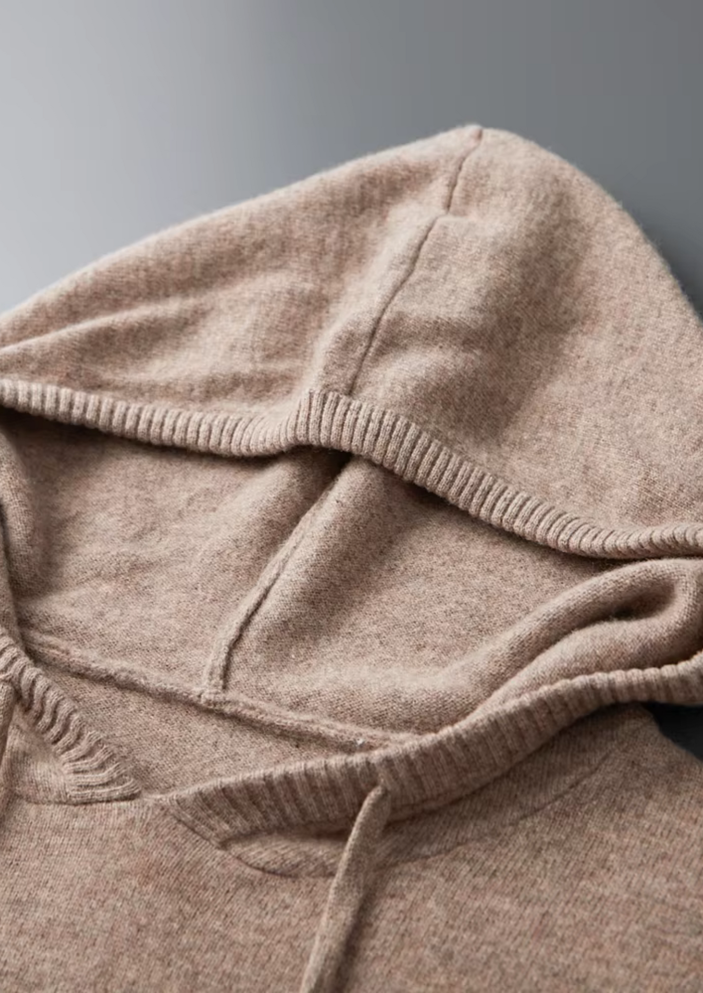 Pure Extra-Fine Merino Wool Leisure Hoodie | Castielli