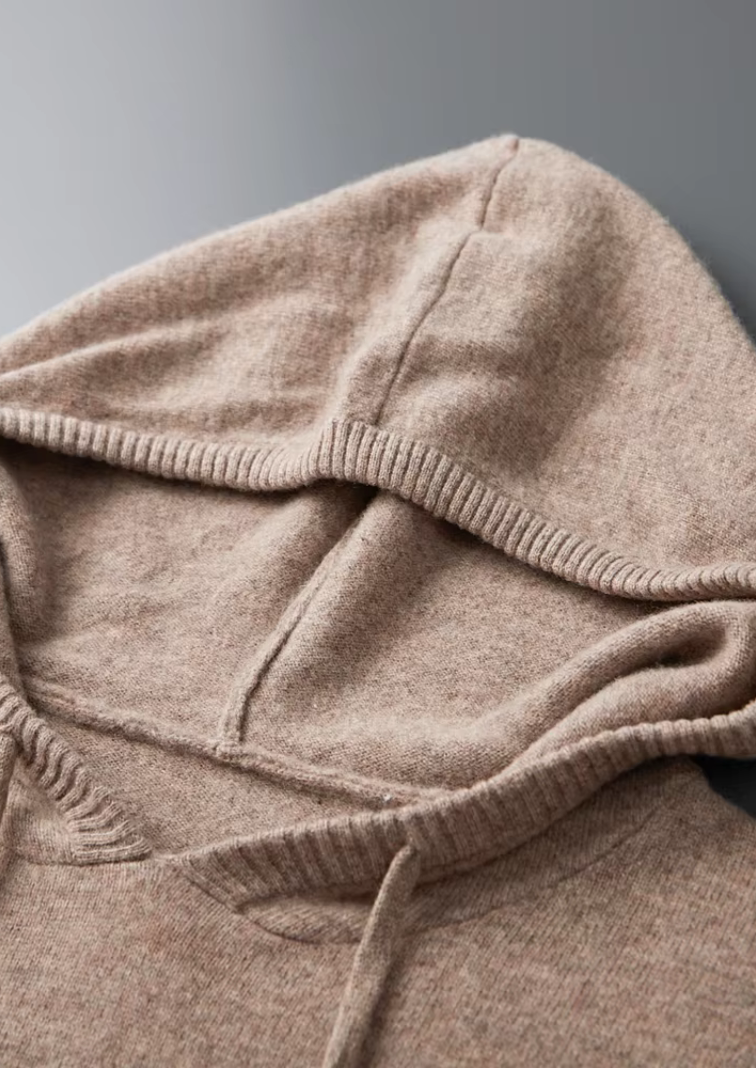 Pure Extra-Fine Merino Wool Leisure Hoodie | Castielli