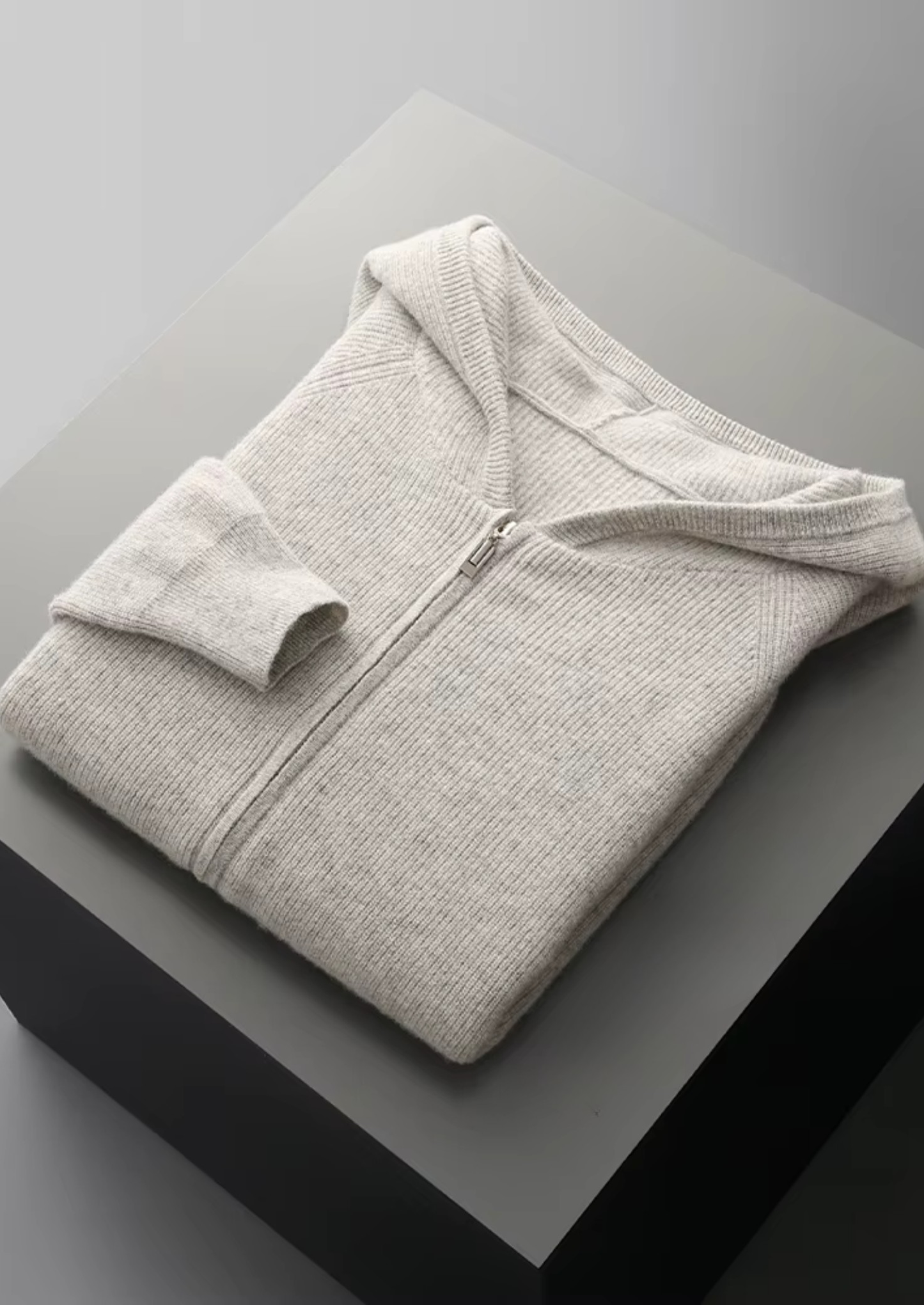 Pure Extra-Fine Merino Wool Ribbed Zip Hoodie | Castielli