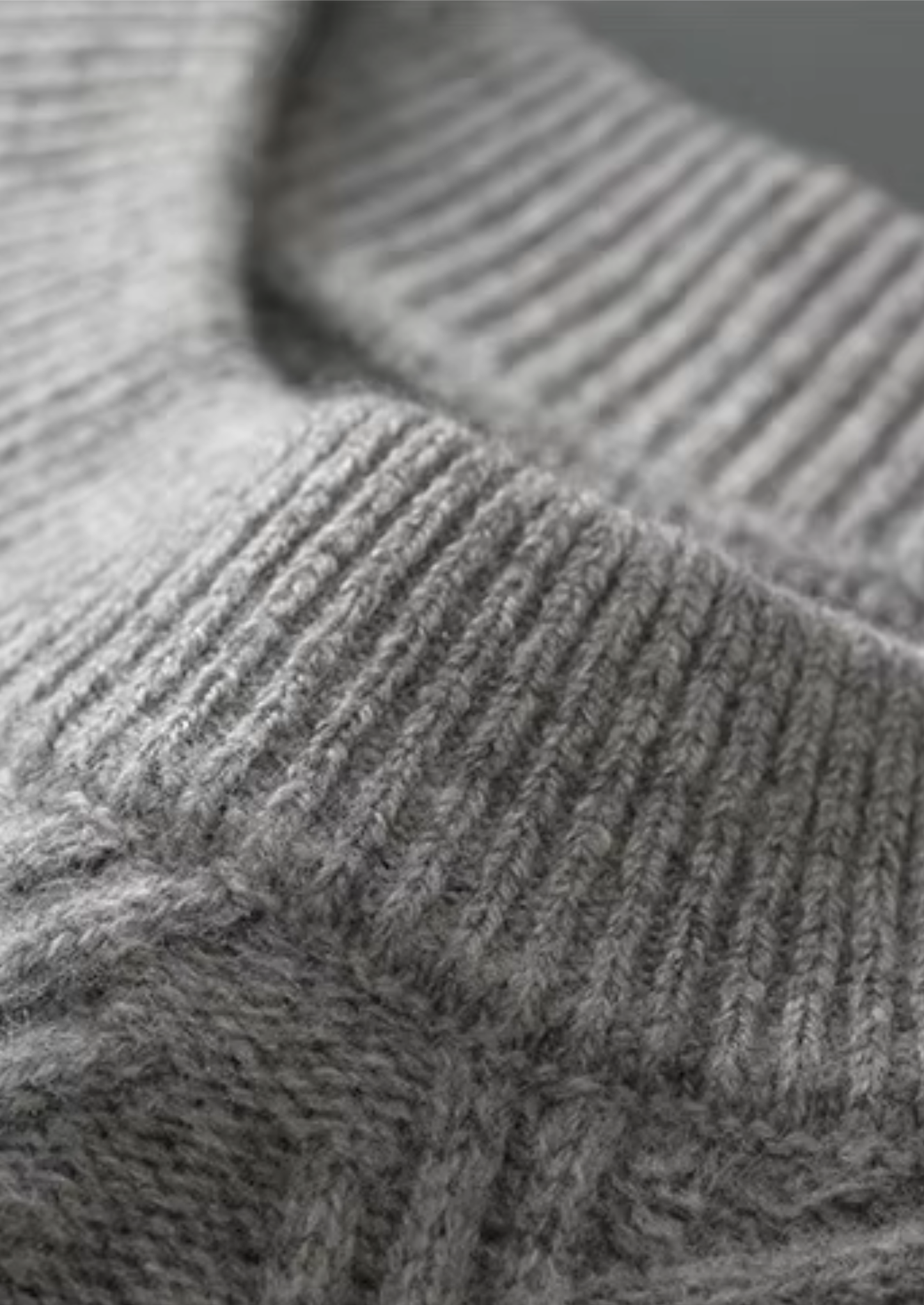 Pure Extra-Fine Merino Wool Herringbone Crewneck | Castielli