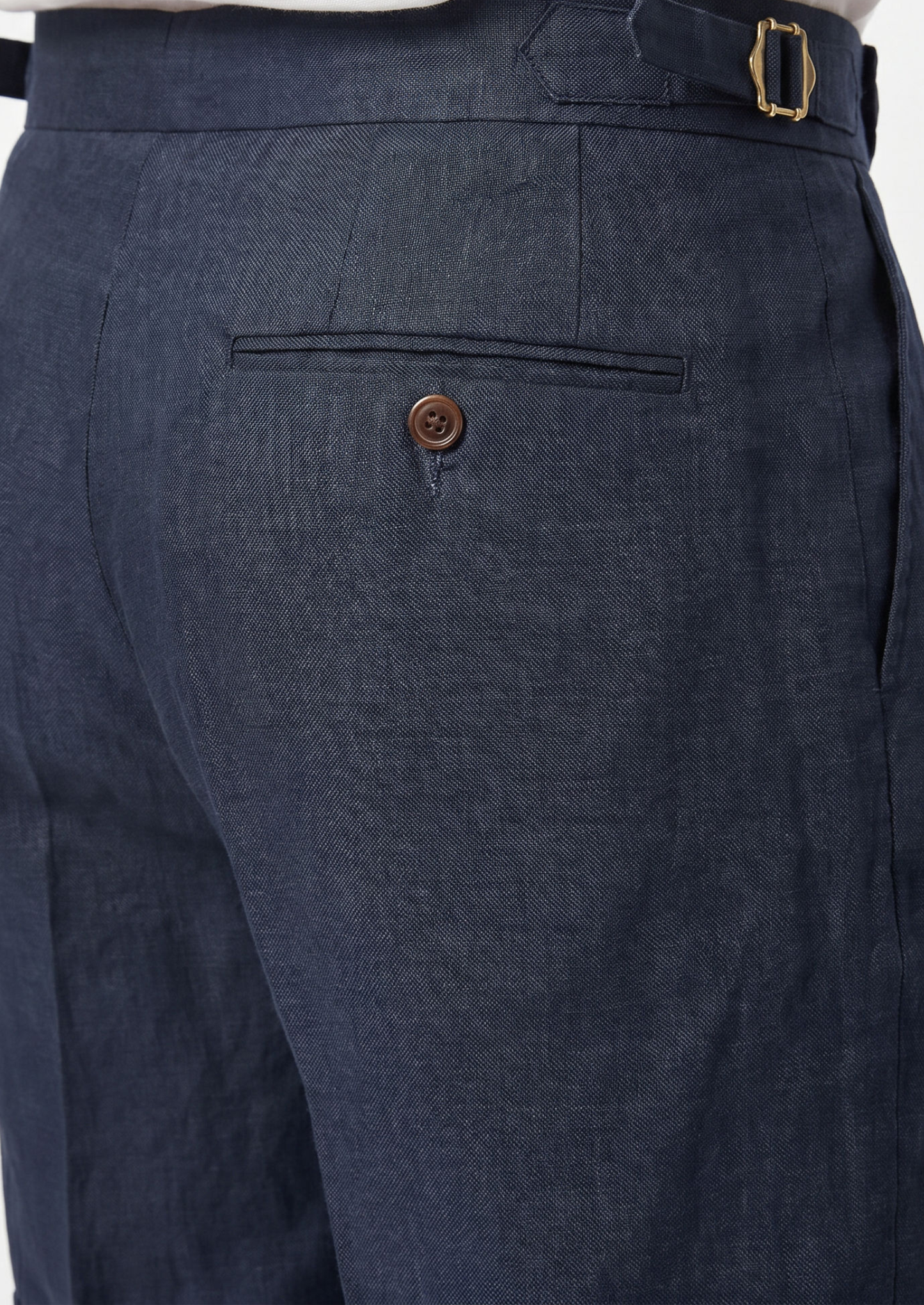 Navy Blue Pleated Linen Seaside Shorts | Castielli