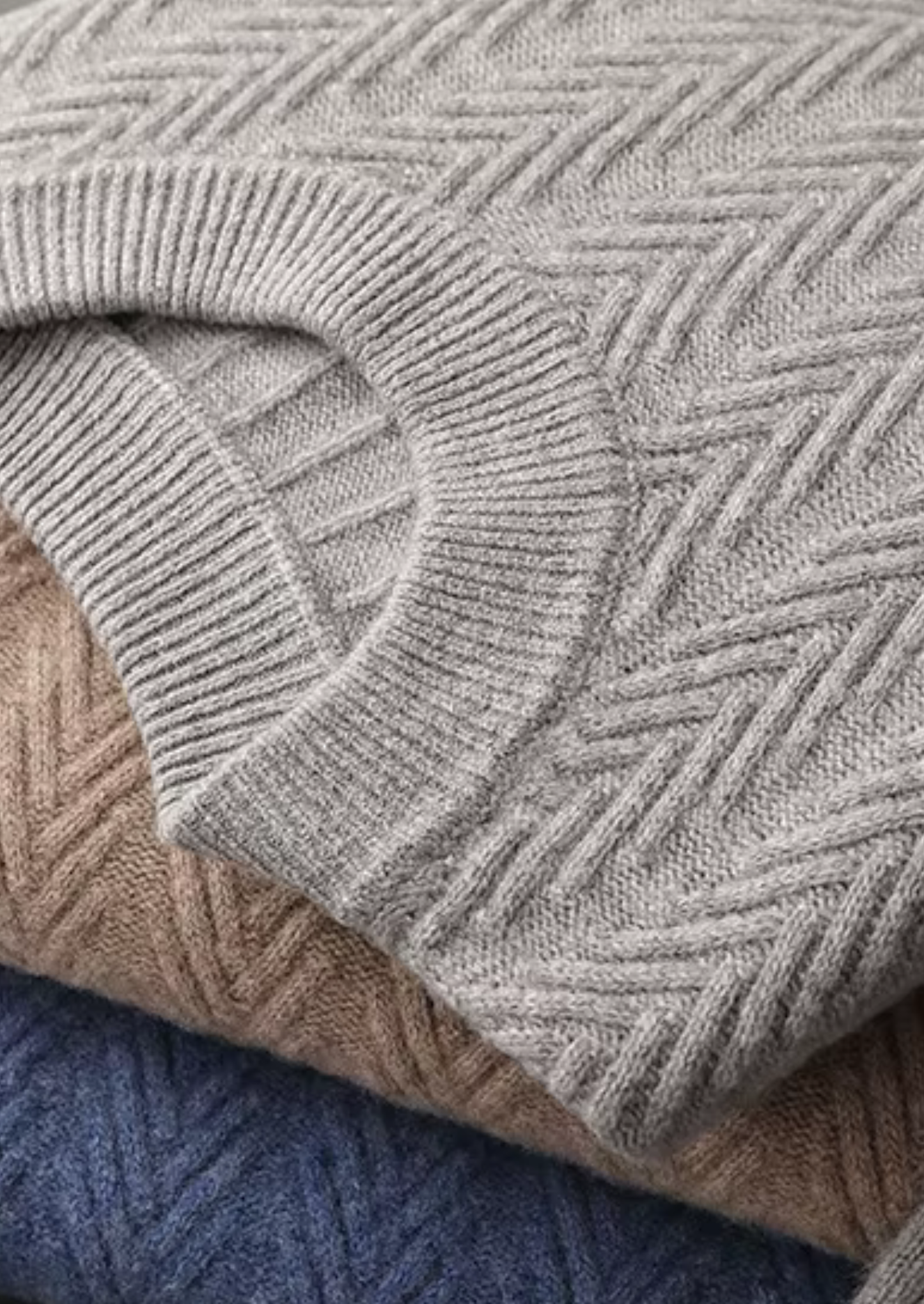 Pure Extra-Fine Merino Wool Herringbone Crewneck | Castielli