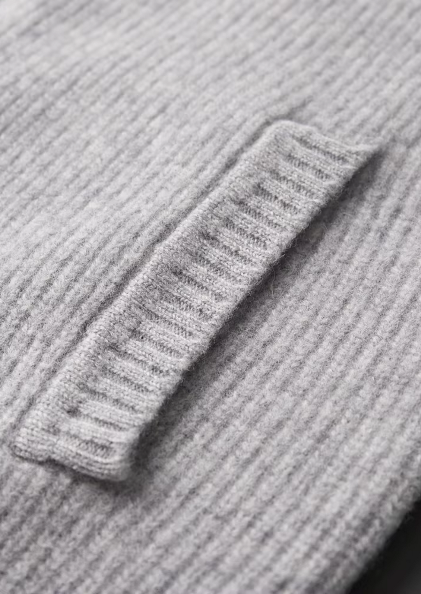 Pure Extra-Fine Merino Wool Ribbed Cardigan | Castielli