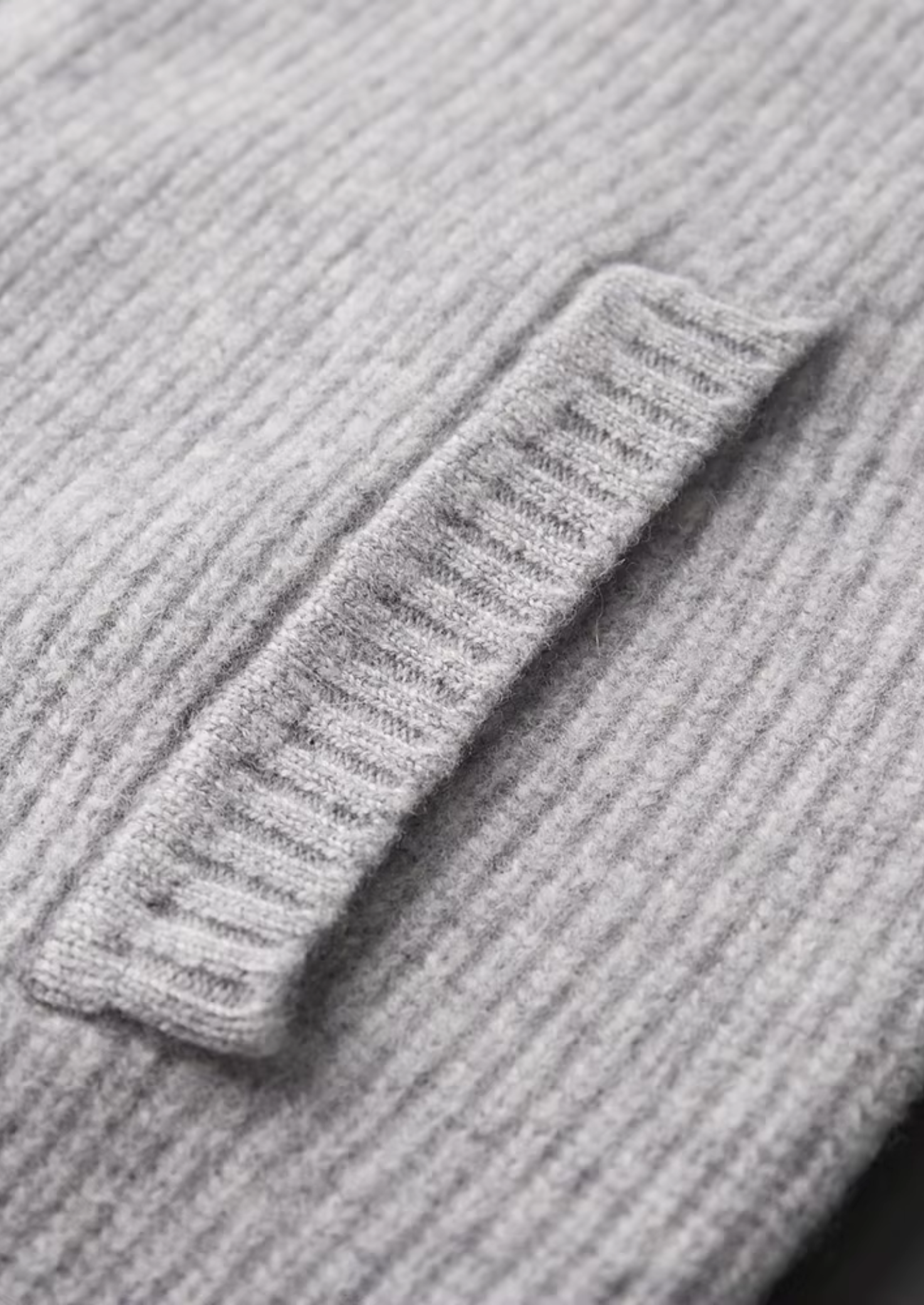 Pure Extra-Fine Merino Wool Ribbed Cardigan | Castielli