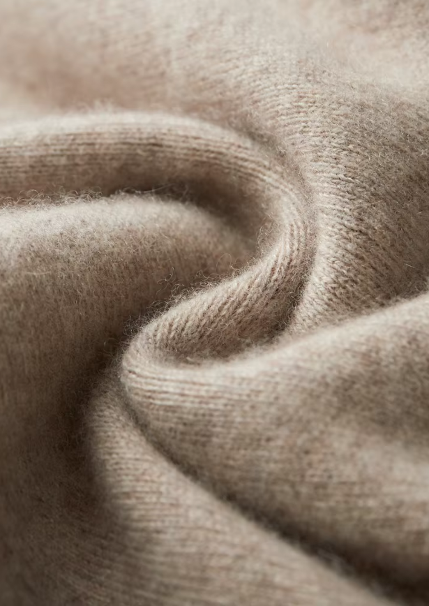 Pure Extra-Fine Merino Wool Sand Luzzo Set | Castielli