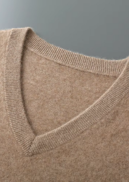Pure Extra-Fine Merino Wool V-Neck Vest | Castielli
