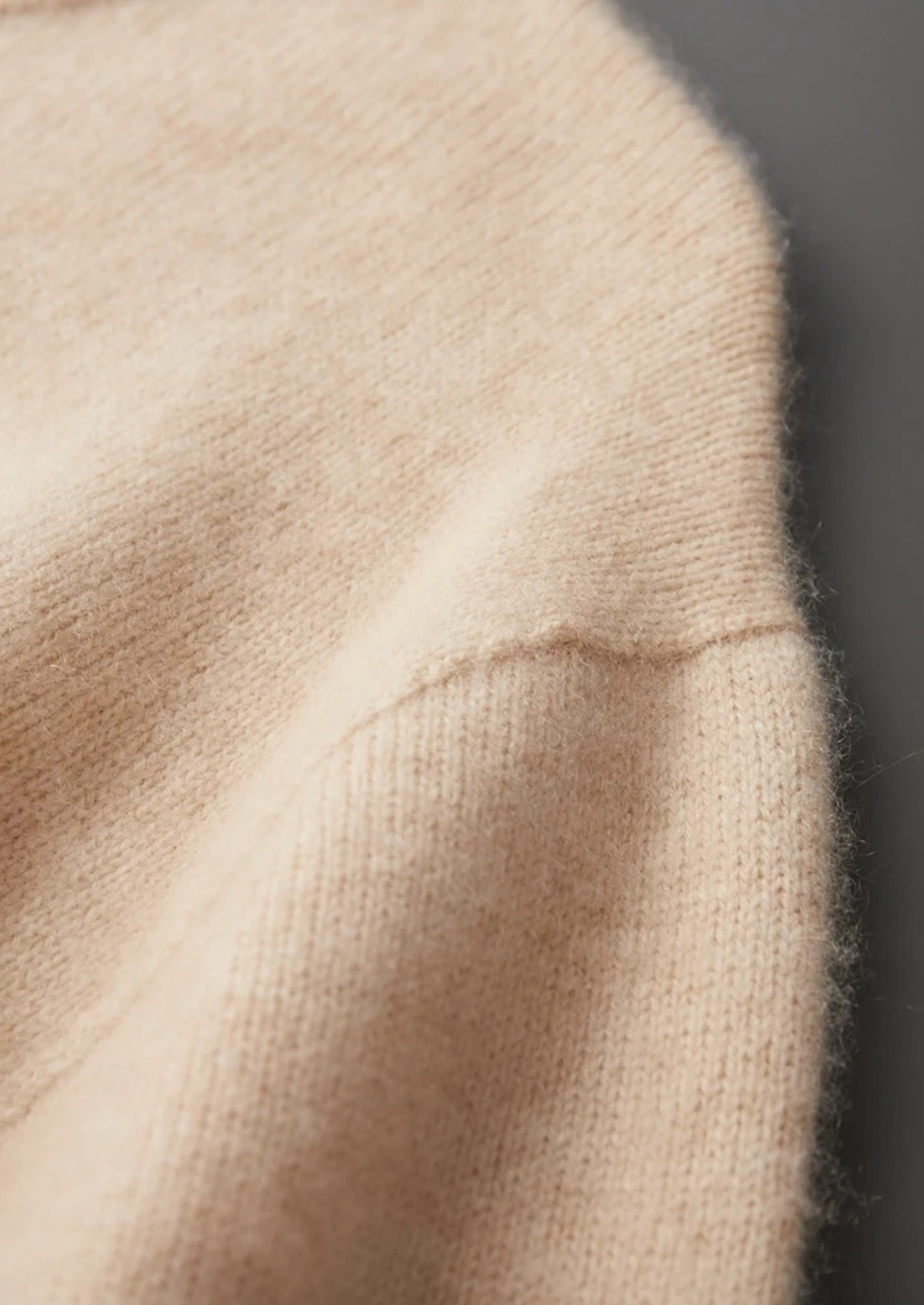 Pure Extra-Fine Merino Wool Classic Crewneck | Castielli