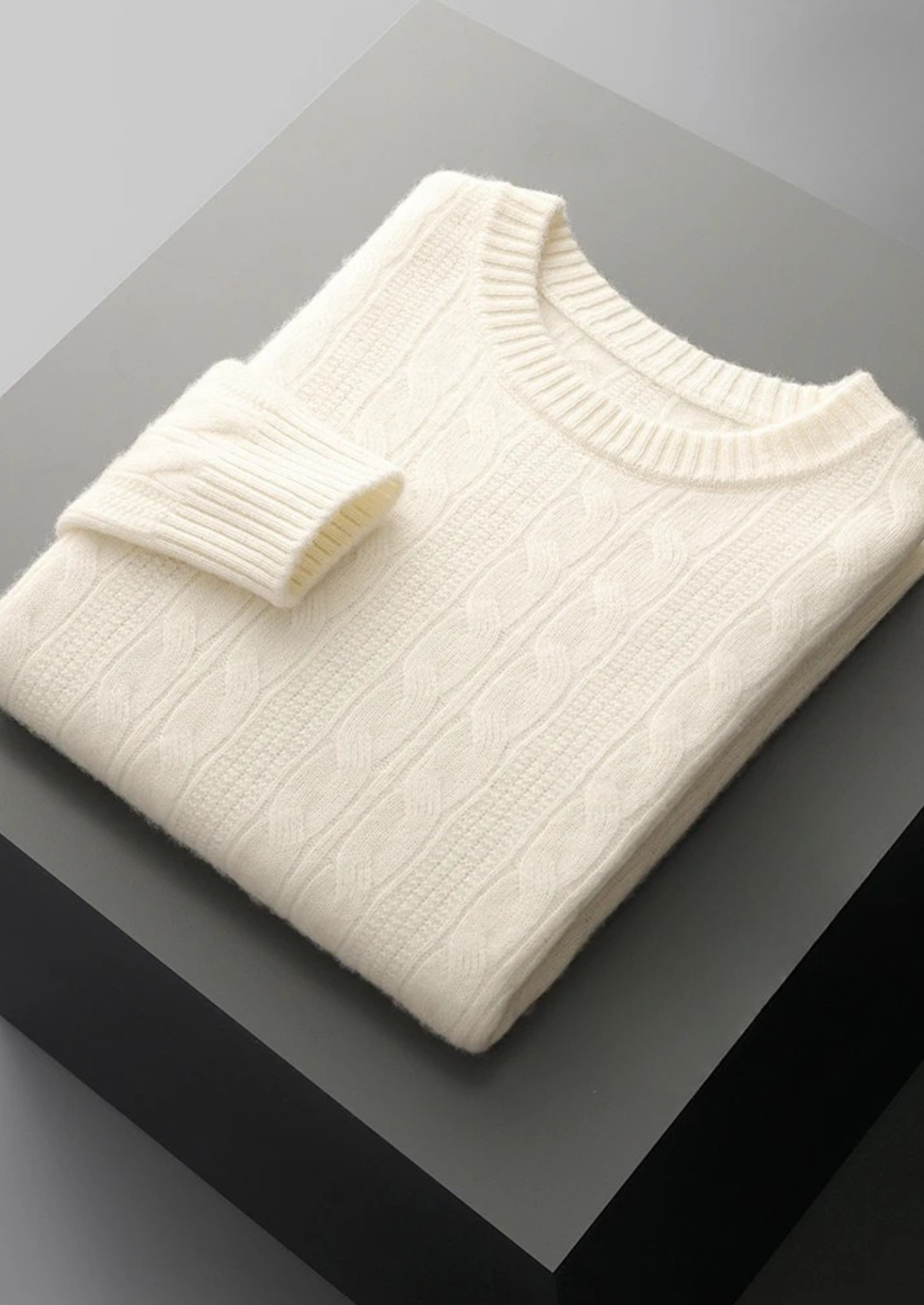 Pure Extra-Fine Merino Wool Cable Crewneck | Castielli