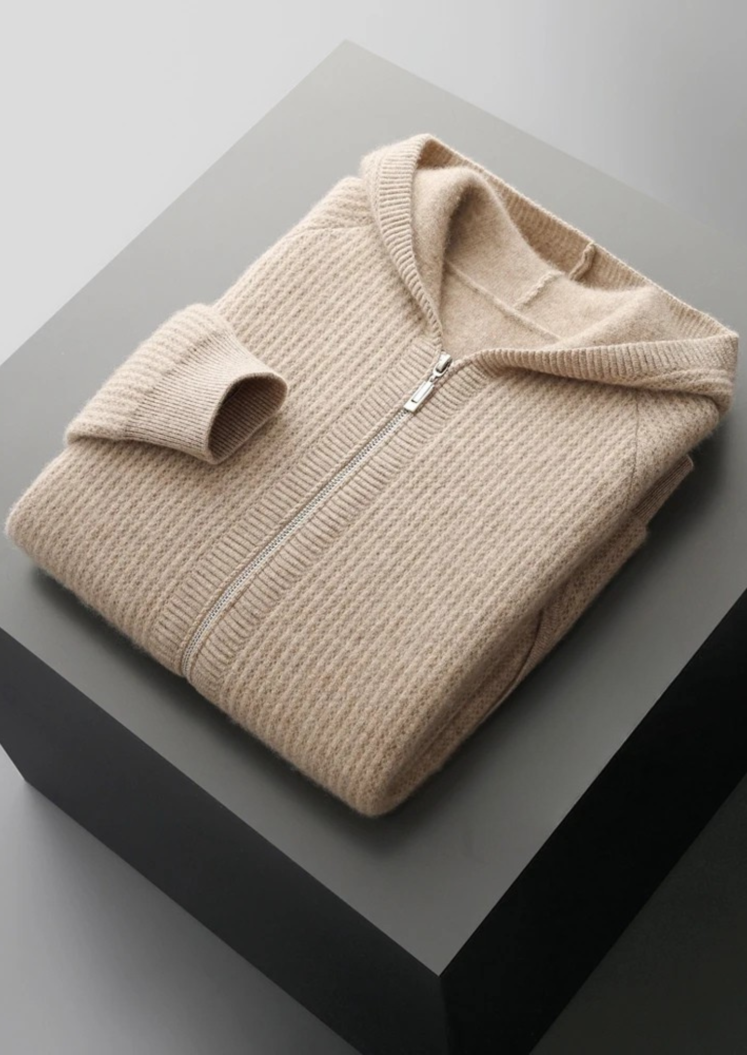 Pure Extra-Fine Merino Wool Ribbed Zipper Hoodie | Castielli