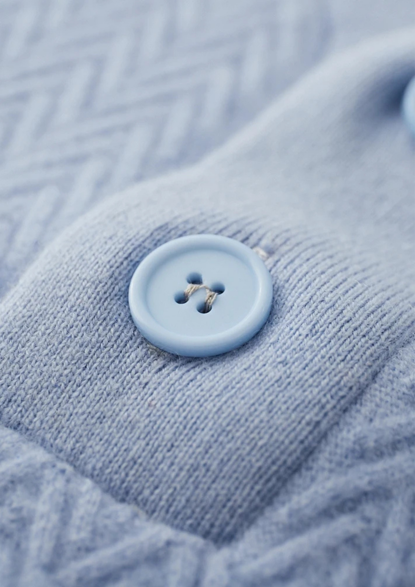 Premium Cashmere Zigzag Button Sweater | Castielli