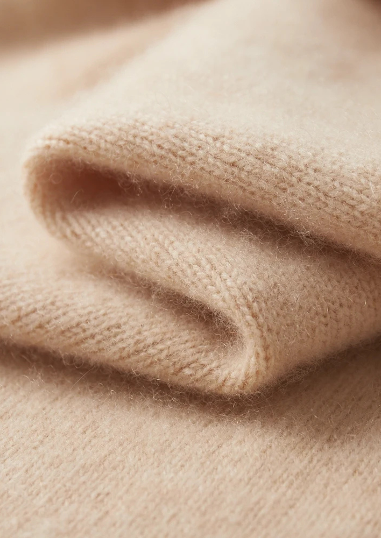 Pure Extra-Fine Merino Wool Classic Crewneck | Castielli