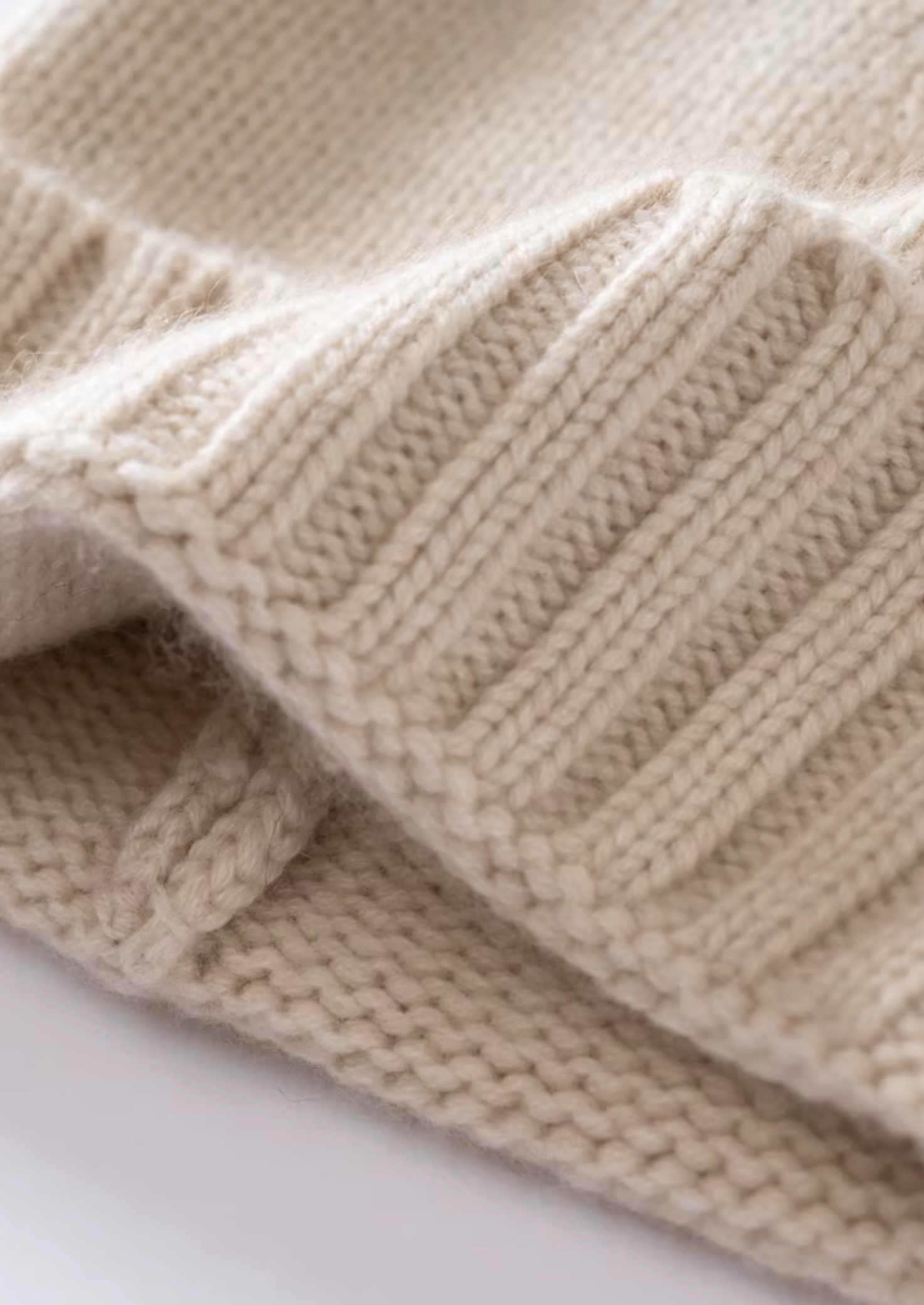 Sand Cashmere Wintertime Beanie | Castielli