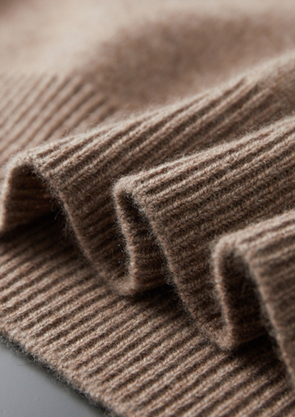 Pure Cashmere Essential V-Neck Sweater | Castielli