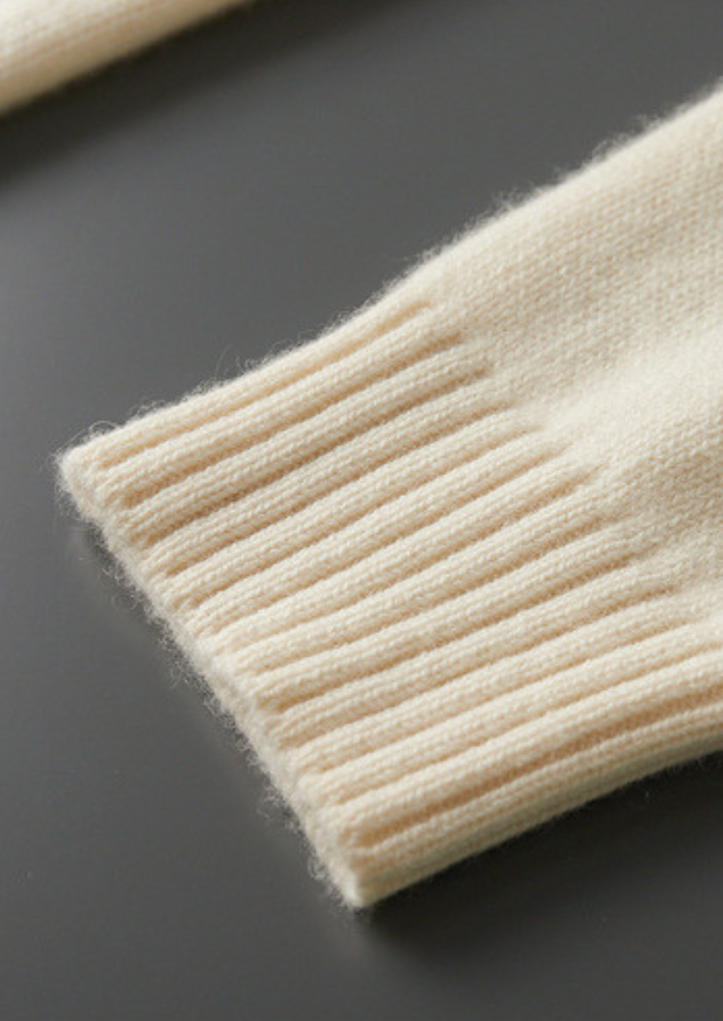 Pure Cashmere Ivory Patterned Mockneck | Castielli