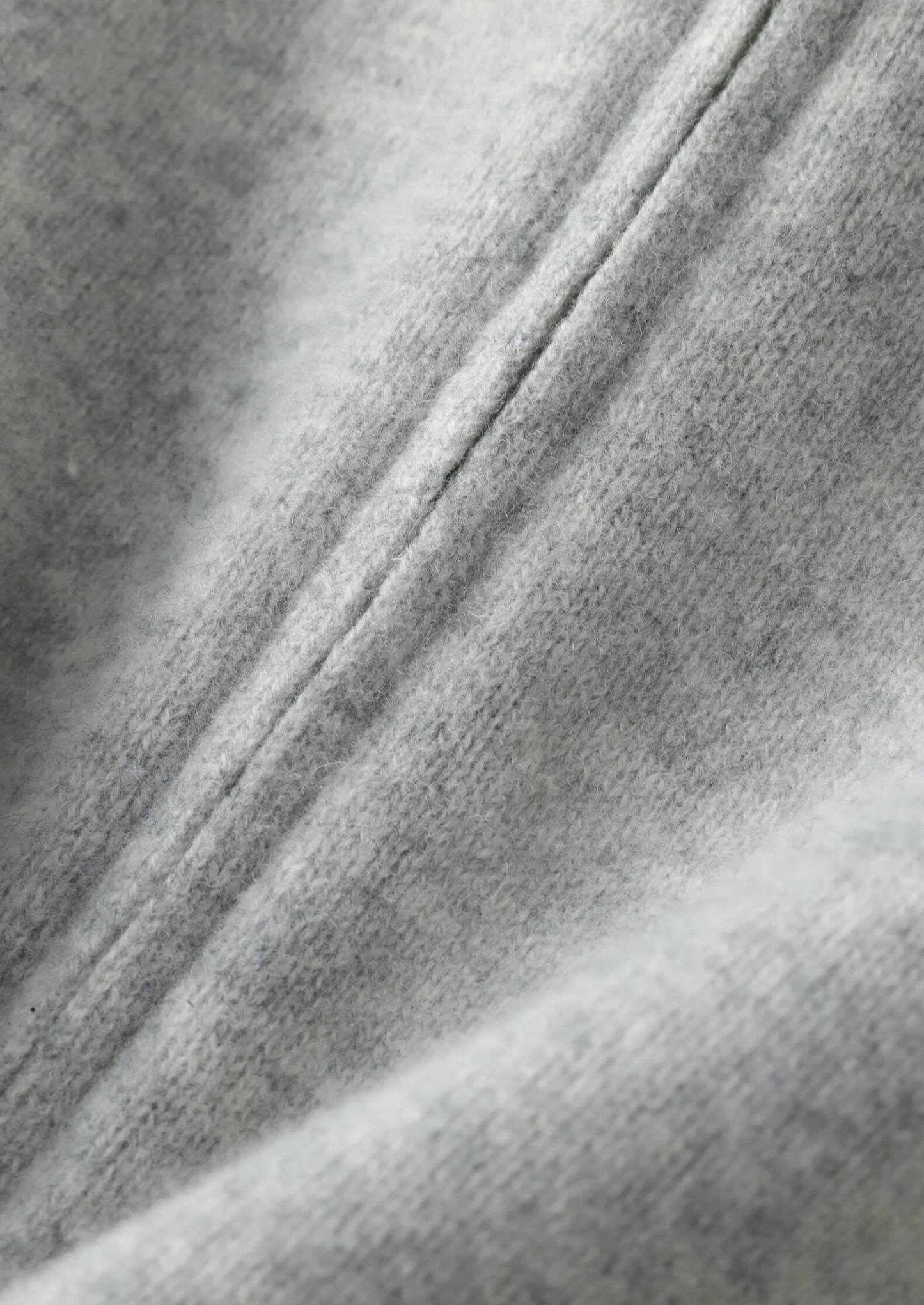 Pure Extra-Fine Merino Wool Light Gray Luzzo Set | Castielli