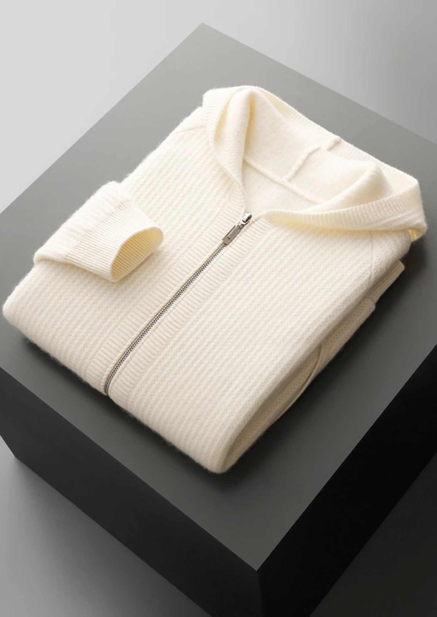 Pure Extra-Fine Merino Wool Ribbed Zipper Hoodie | Castielli