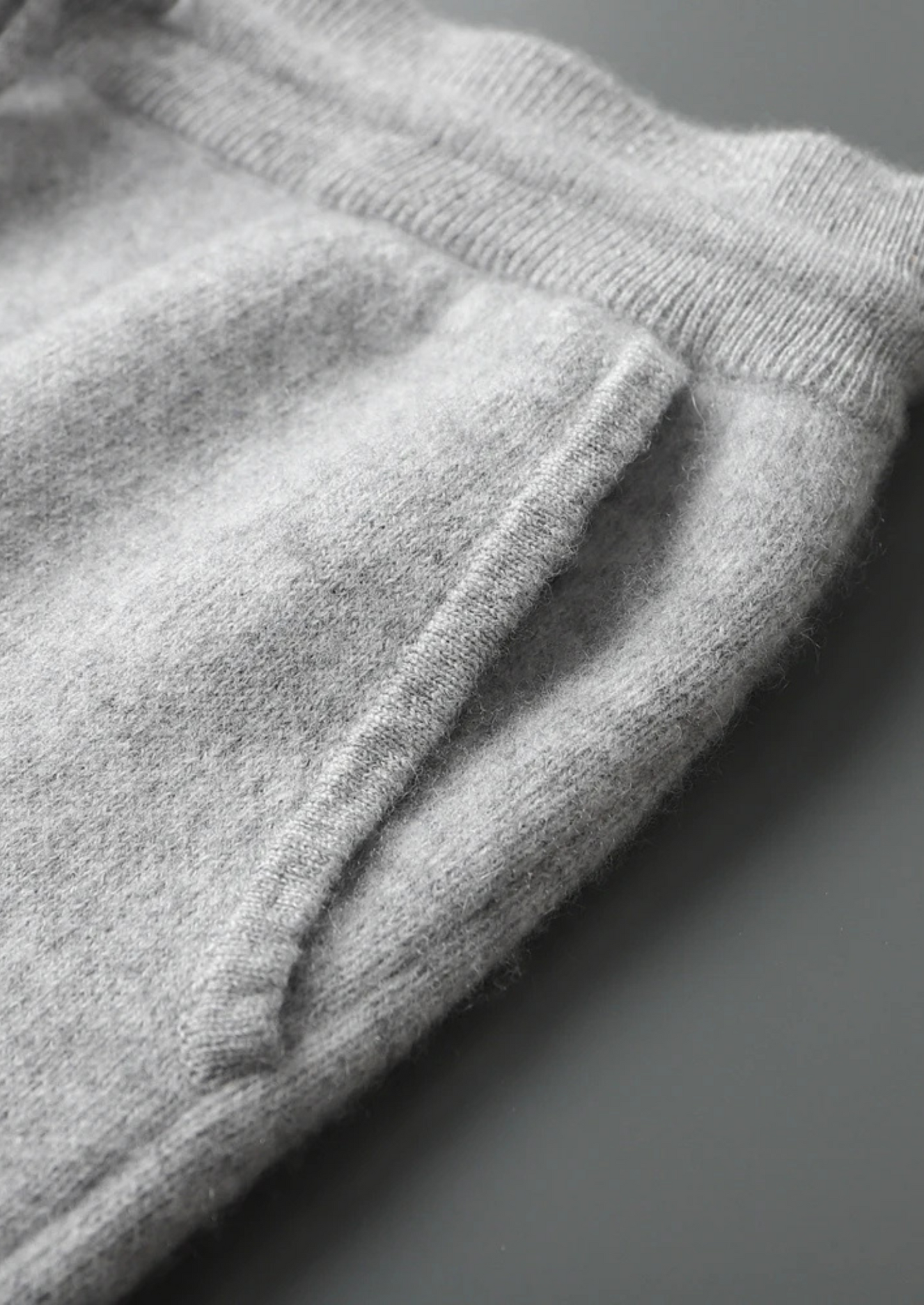 Premium Cashmere Light Gray Alain Leisure Set | Castielli