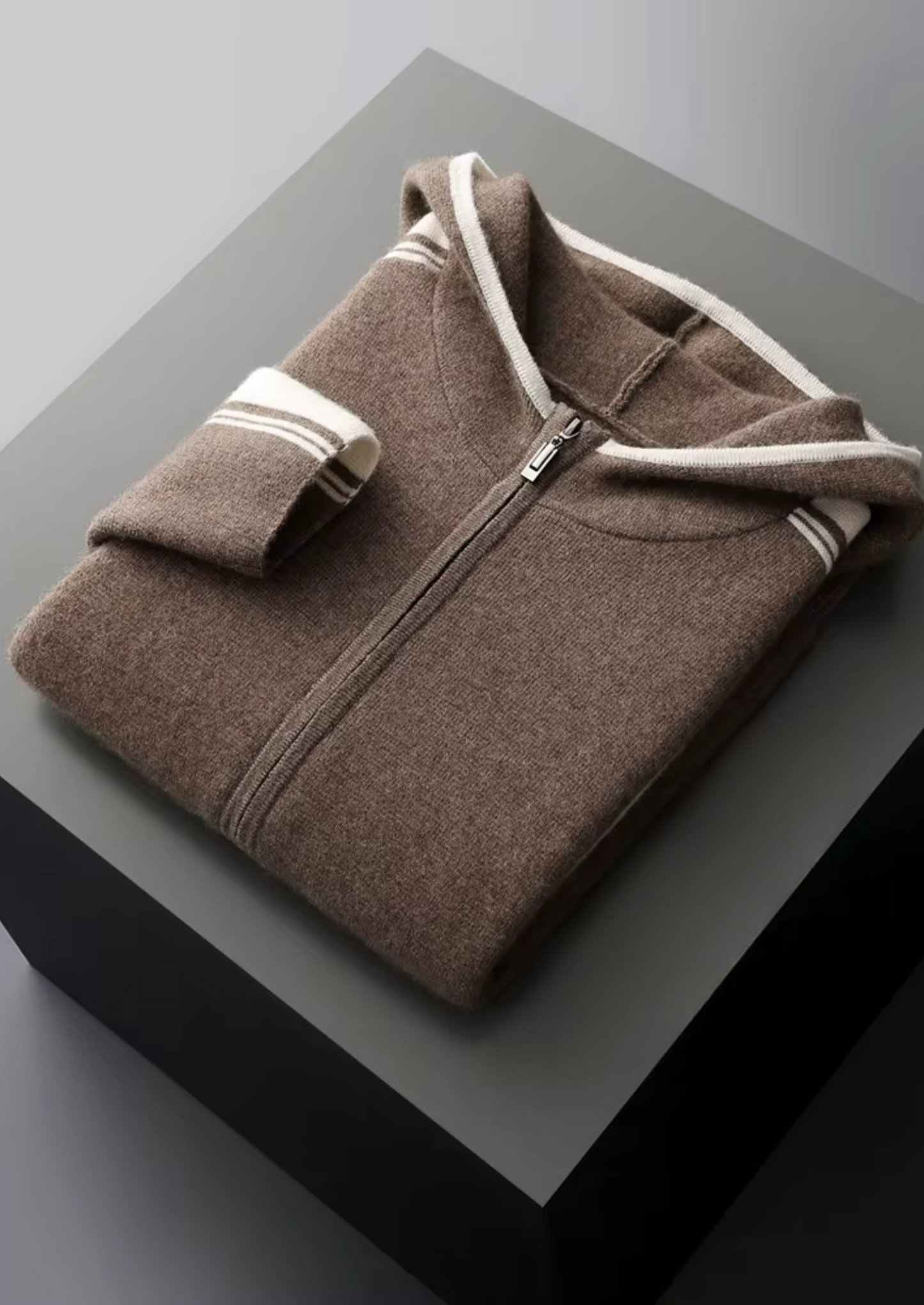 Pure Extra-Fine Merino Wool Dark Mocha Damien Set | Castielli