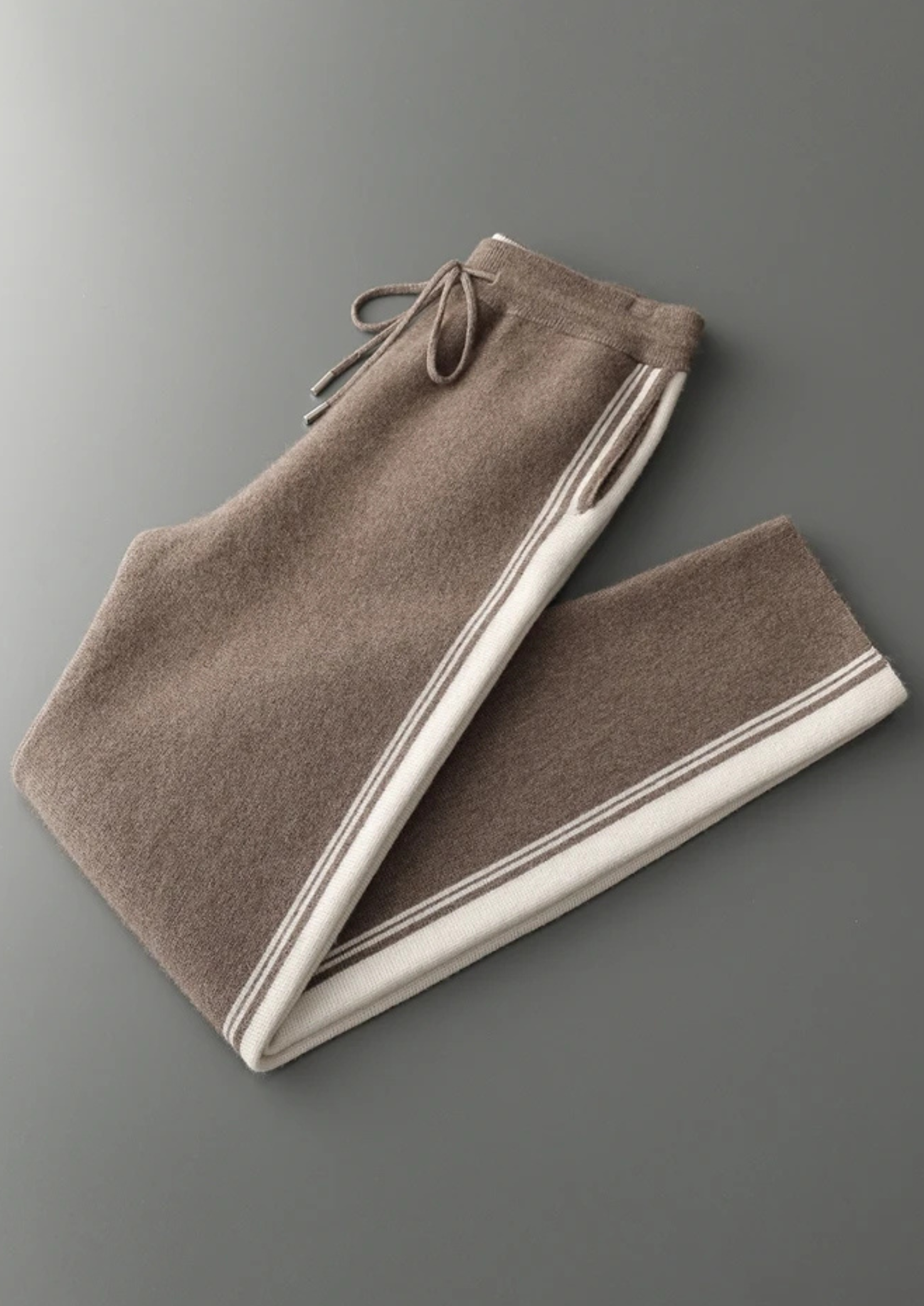 Pure Extra-Fine Merino Wool Dark Mocha Damien Set | Castielli