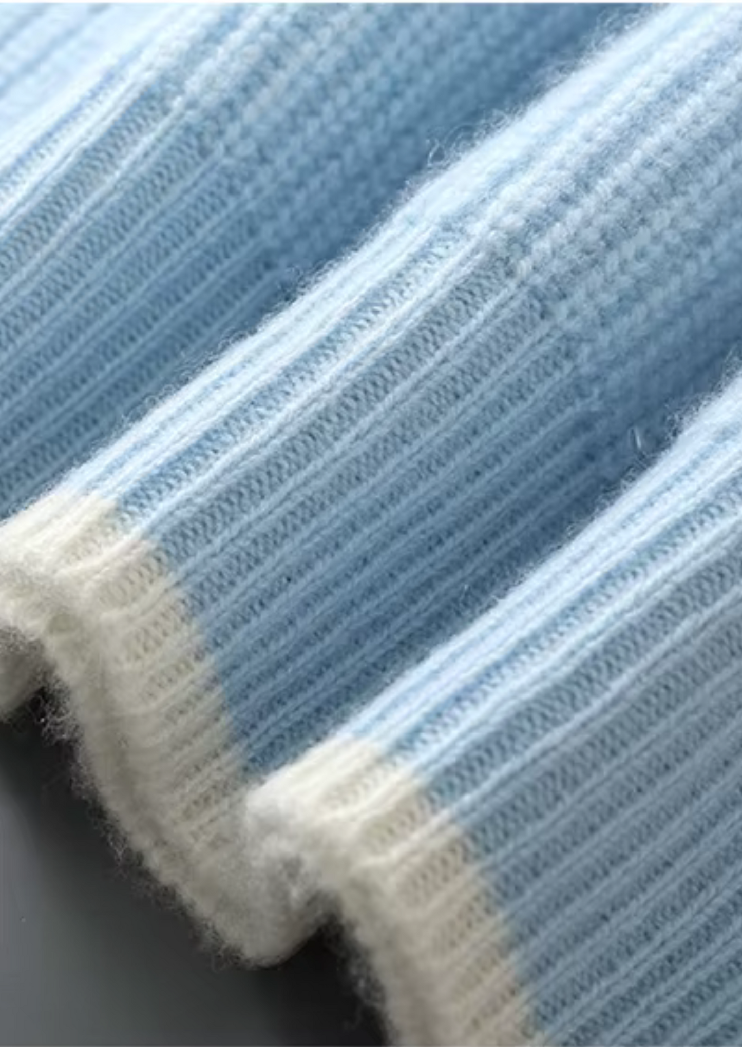 Pure Extra-Fine Merino Wool Two Tone Crewneck | Castielli