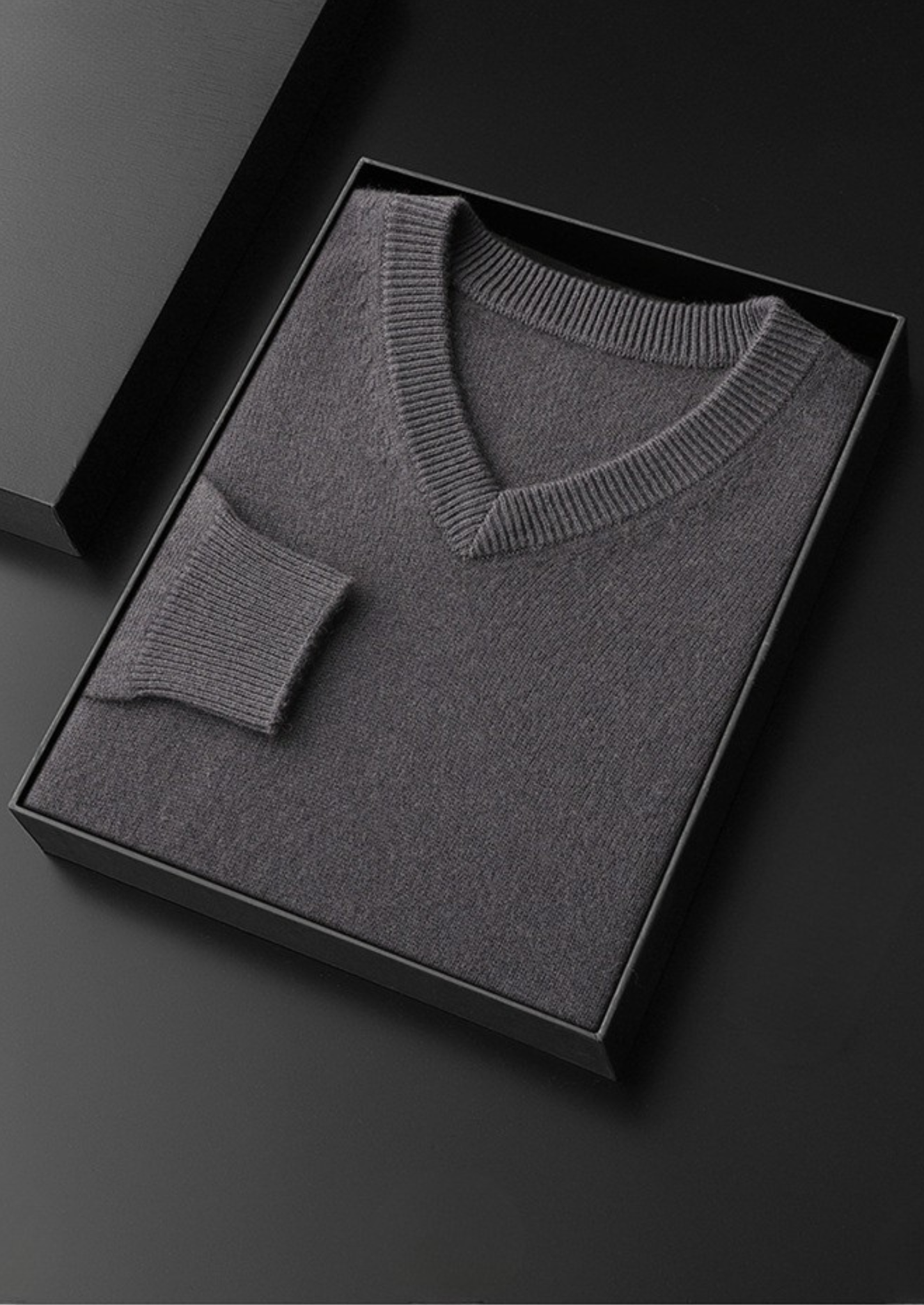 Pure Cashmere Essential V-Neck Sweater | Castielli