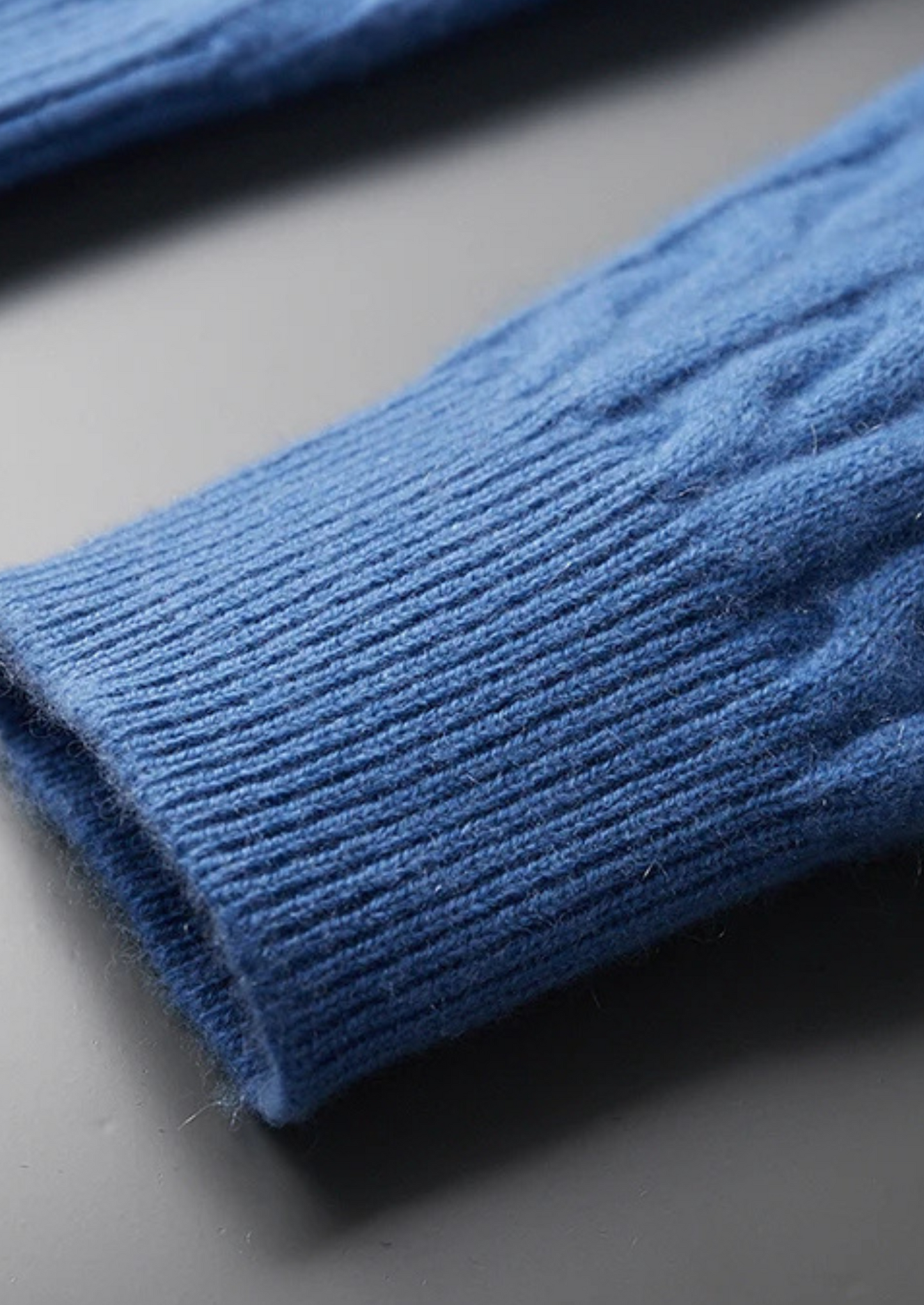 Premium Cashmere Cable Knit Zipper Hoodie | Castielli