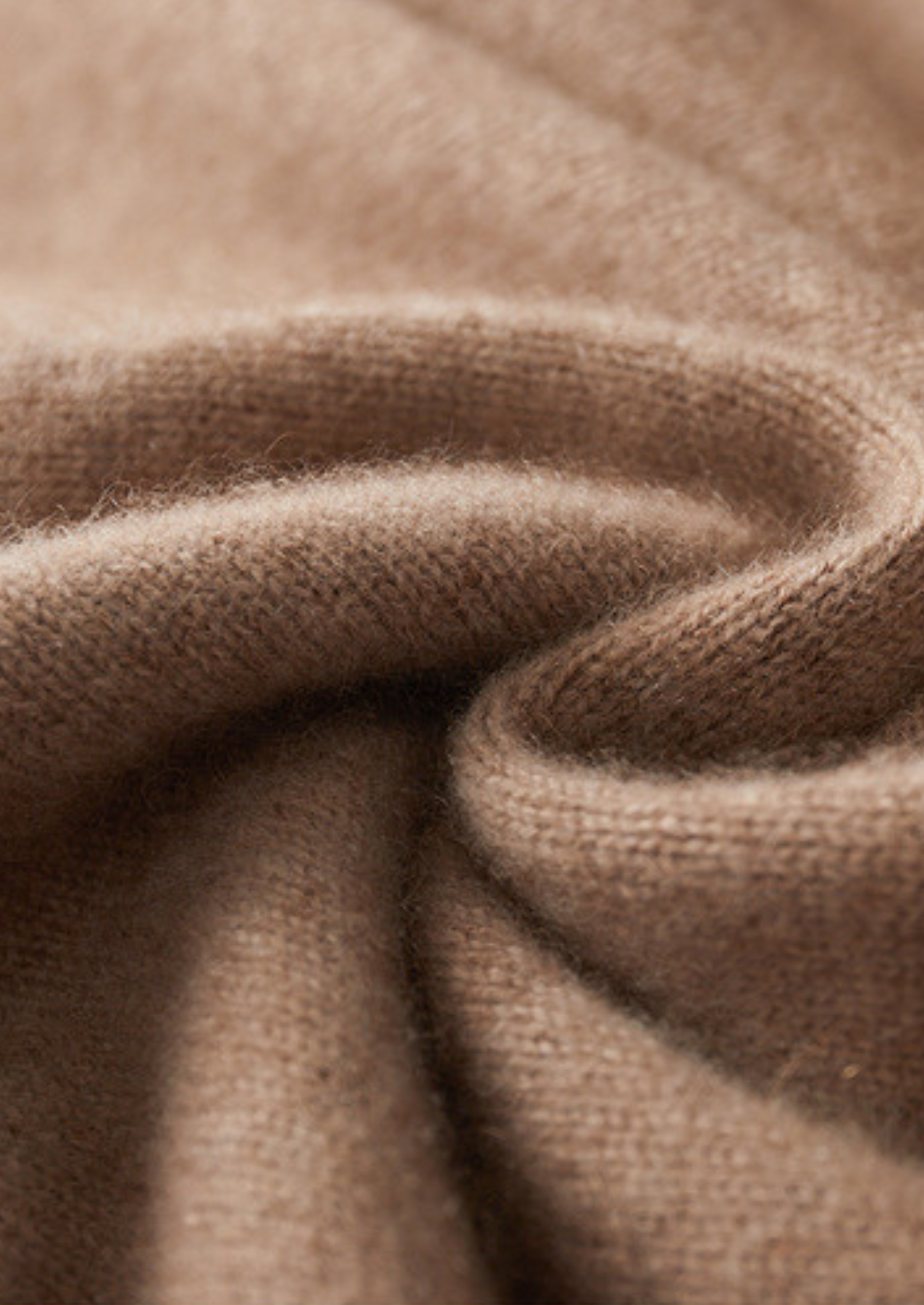 Pure Cashmere Beige Essential Crewneck | Castielli