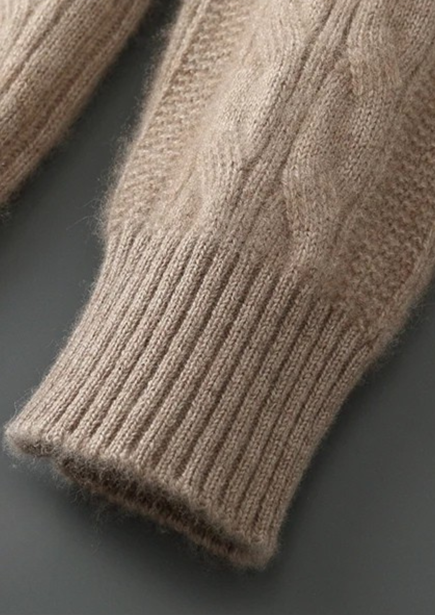Pure Extra-Fine Merino Wool Cable Crewneck | Castielli