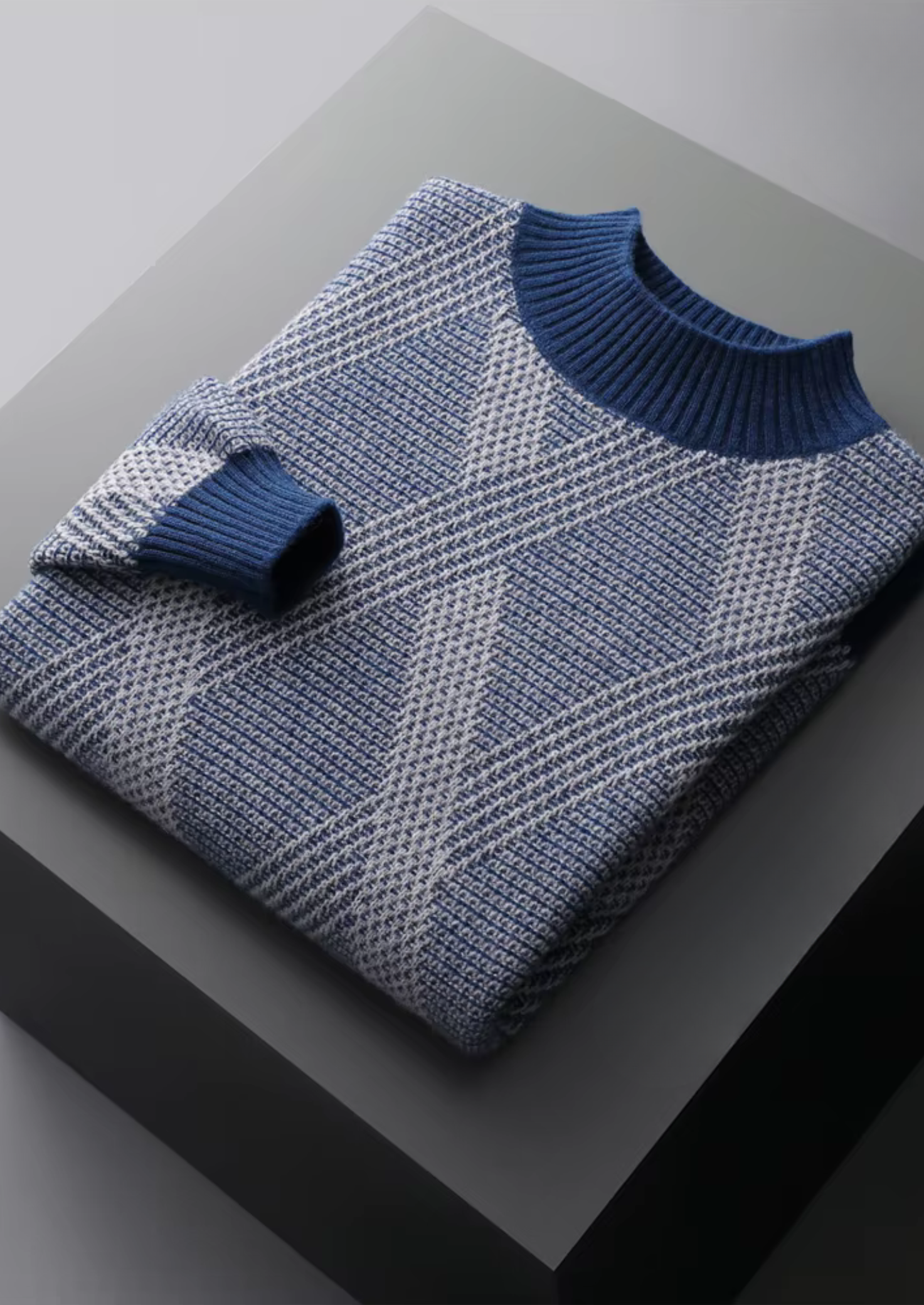 Pure Extra-Fine Merino Wool Two Tone Patterned Mockneck | Castielli