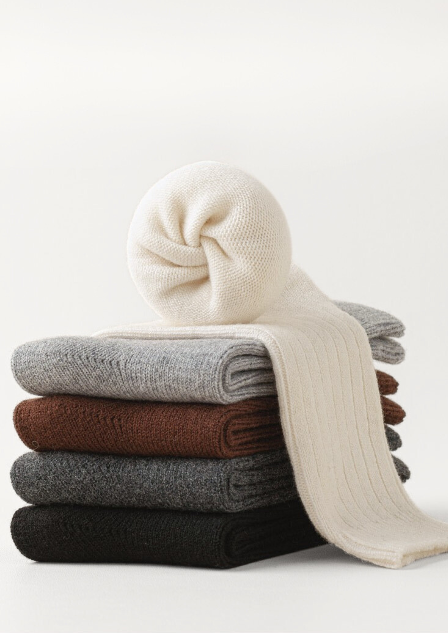 Light Gray Ultra-Soft Ribbed Merino Wool Socks | Castielli