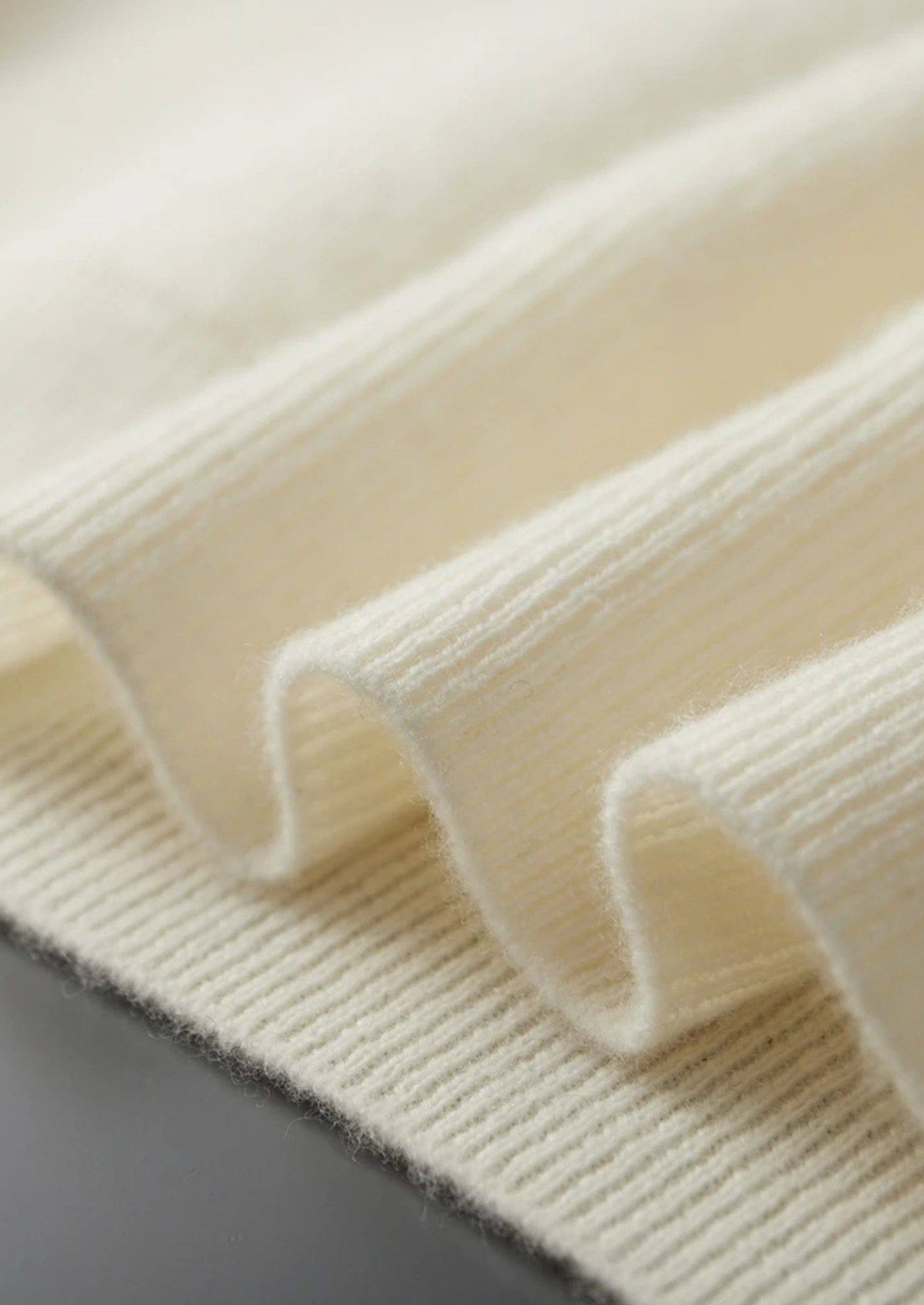 Premium Cashmere Ribbed Half-Zip Sweater | Castielli