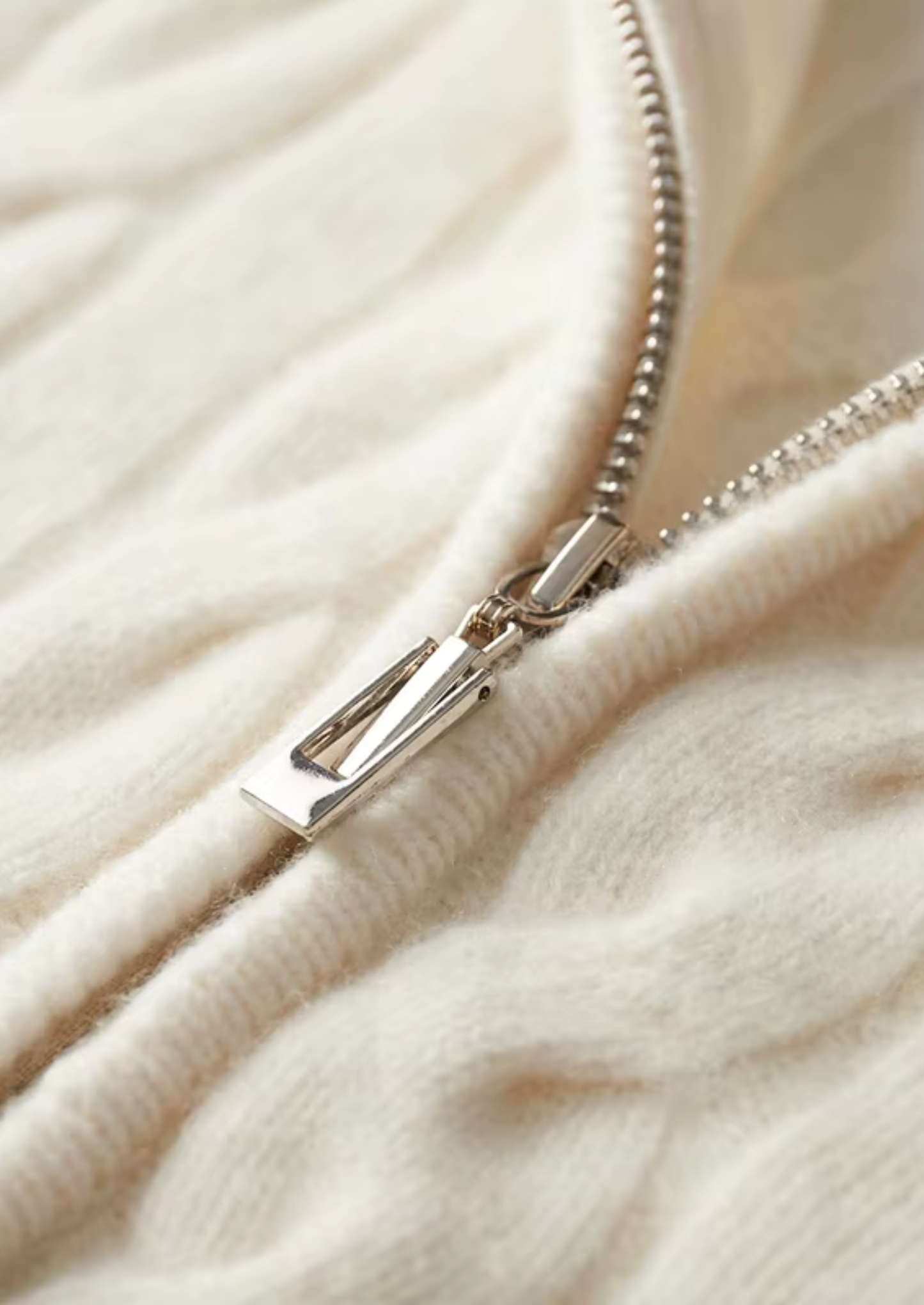 Pure Extra-Fine Merino Wool Dual-Zip Cable Cardigan | Castielli