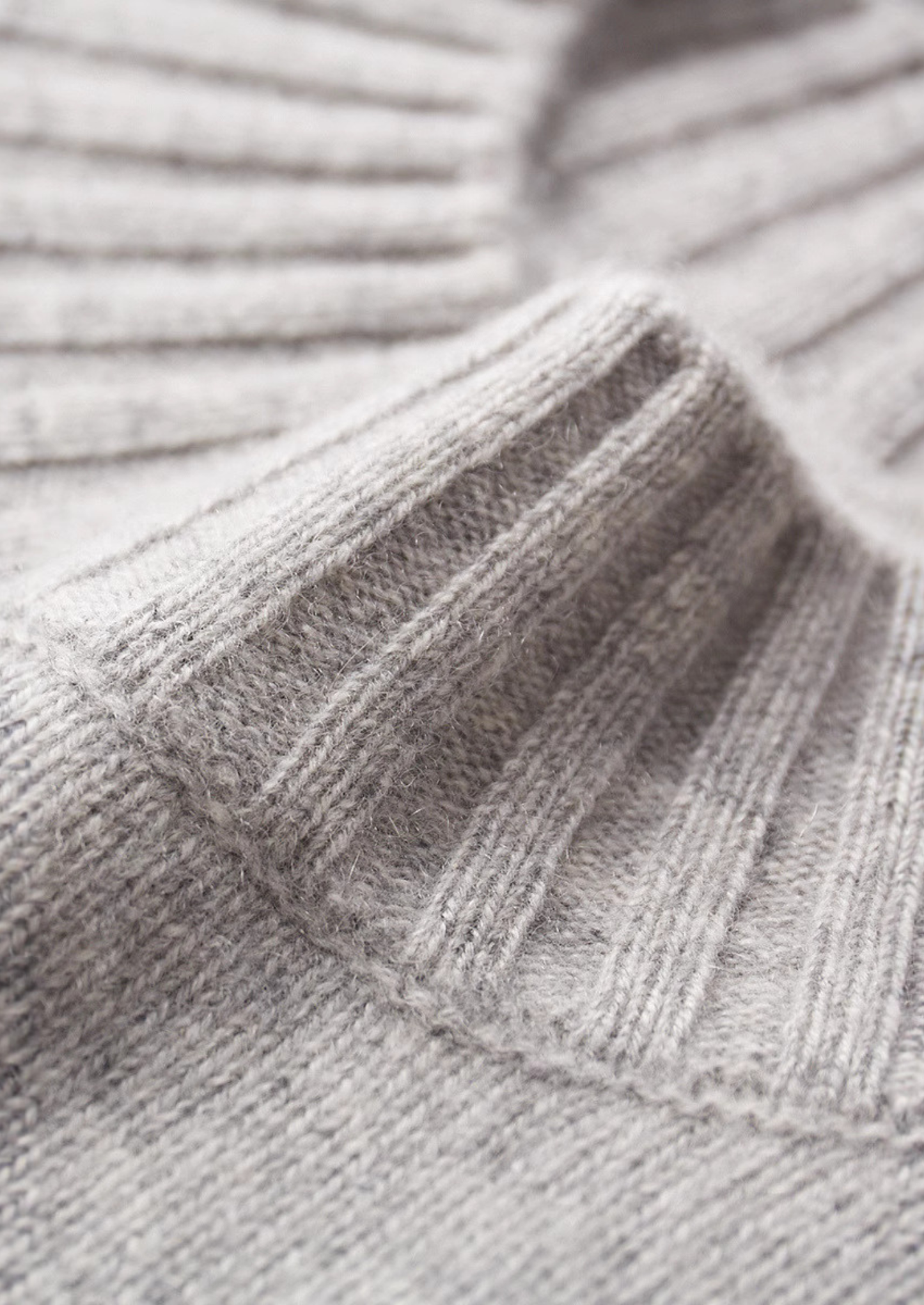 Pure Cashmere Mockneck Sweater | Castielli