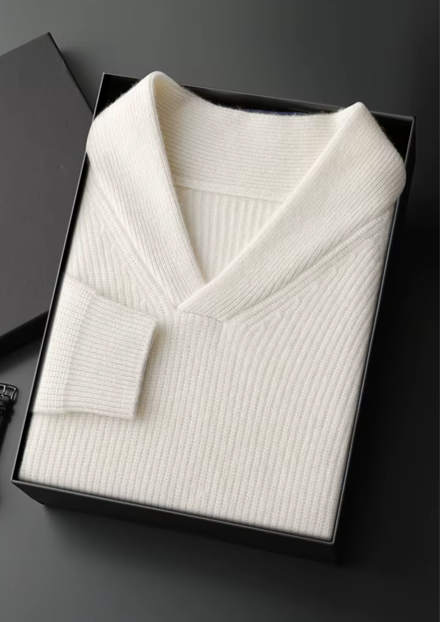 Premium Cashmere Ribbed V-Neck Sweater | Castielli