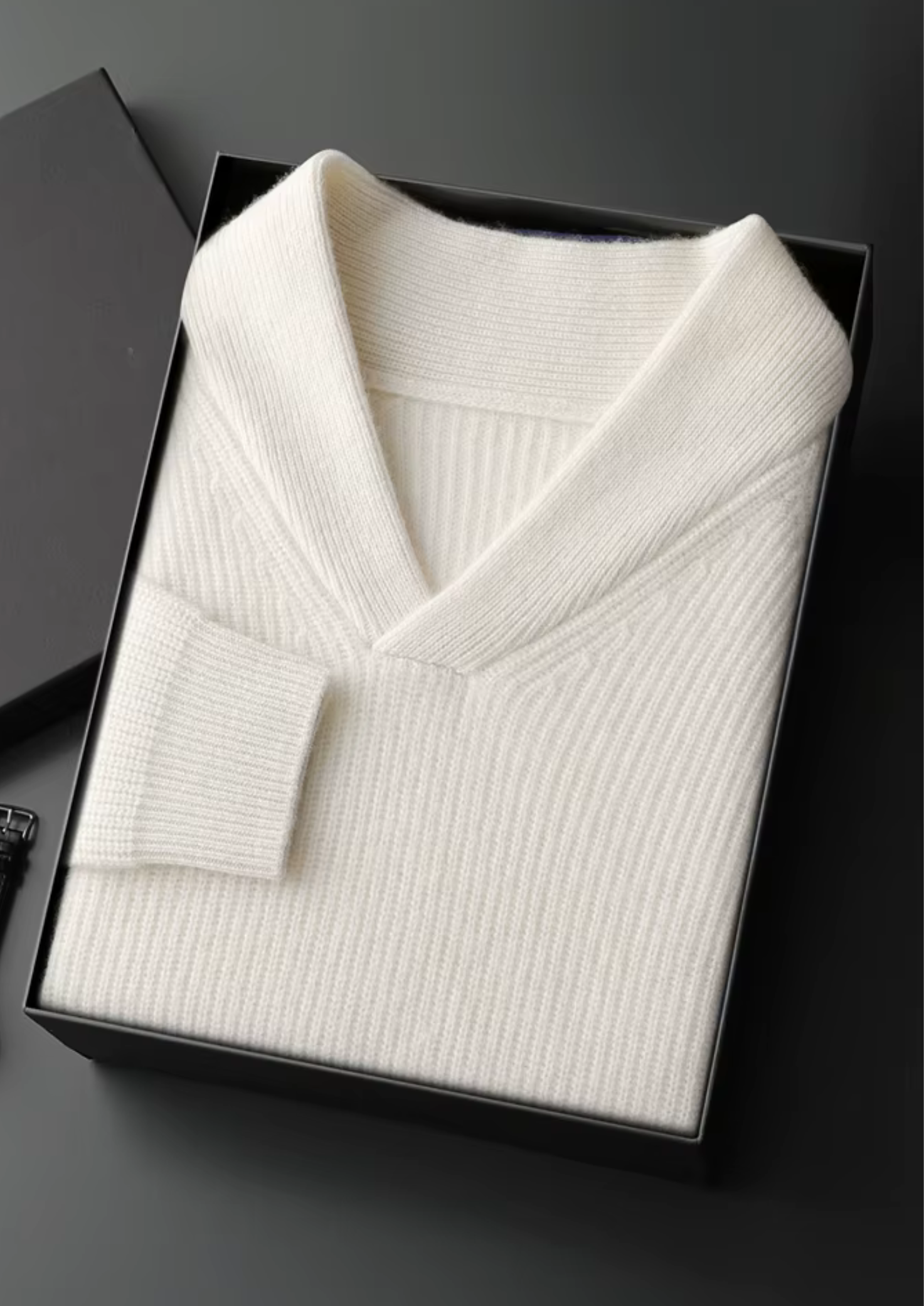 Premium Cashmere Ribbed V-Neck Sweater | Castielli