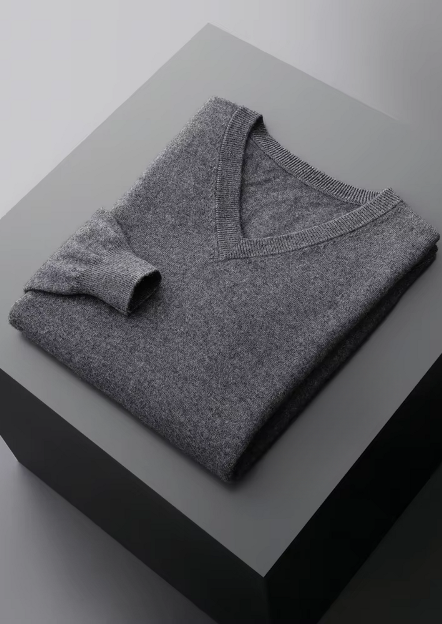 Pure Extra-Fine Merino Wool Classic V-Neck Sweater | Castielli