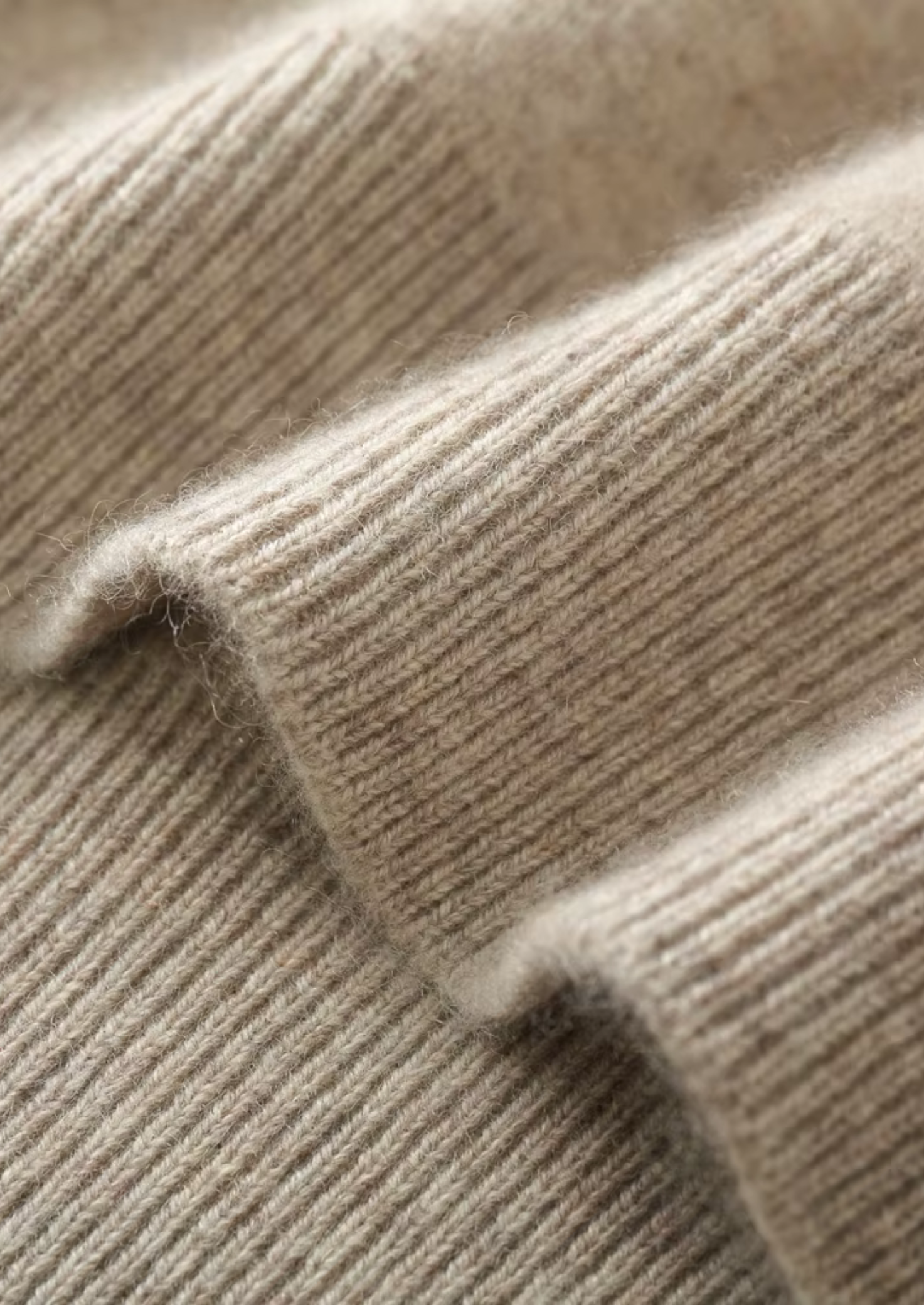 Pure Extra-Fine Merino Wool Essential Cardigan | Castielli