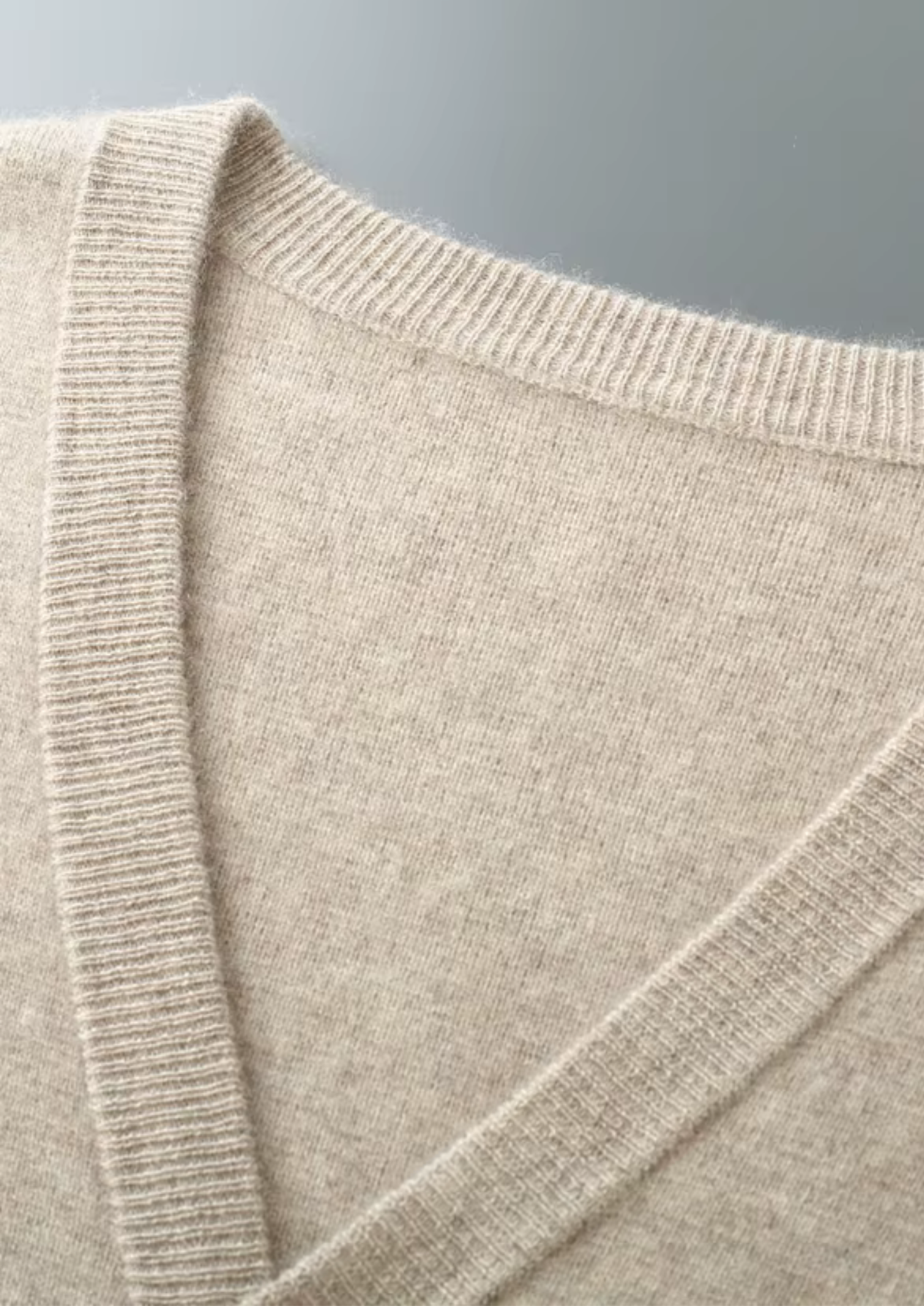 Pure Extra-Fine Merino Wool Essential Cardigan | Castielli