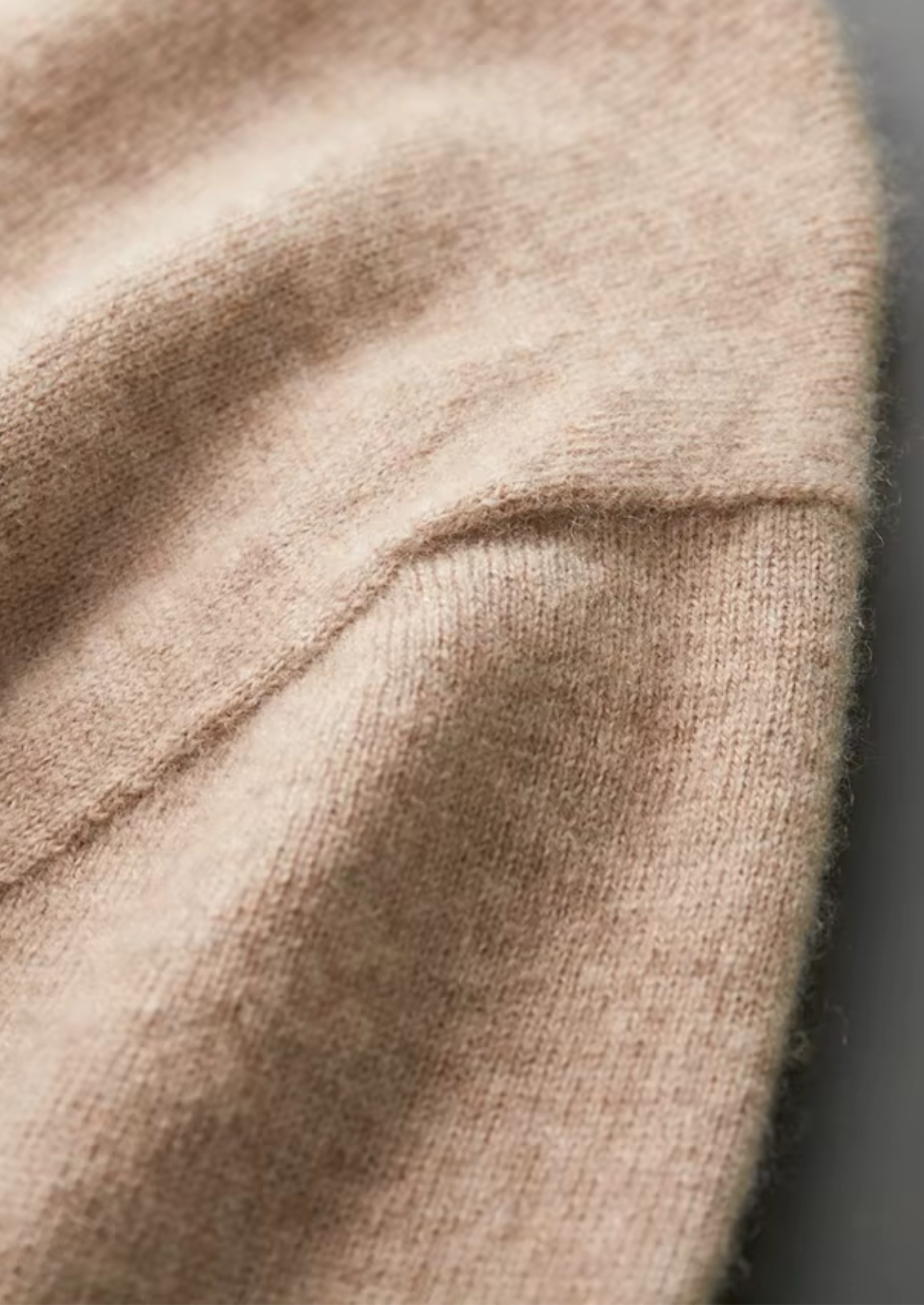 Premium Cashmere Classic Crewneck T-Shirt - Light Beige | Castielli