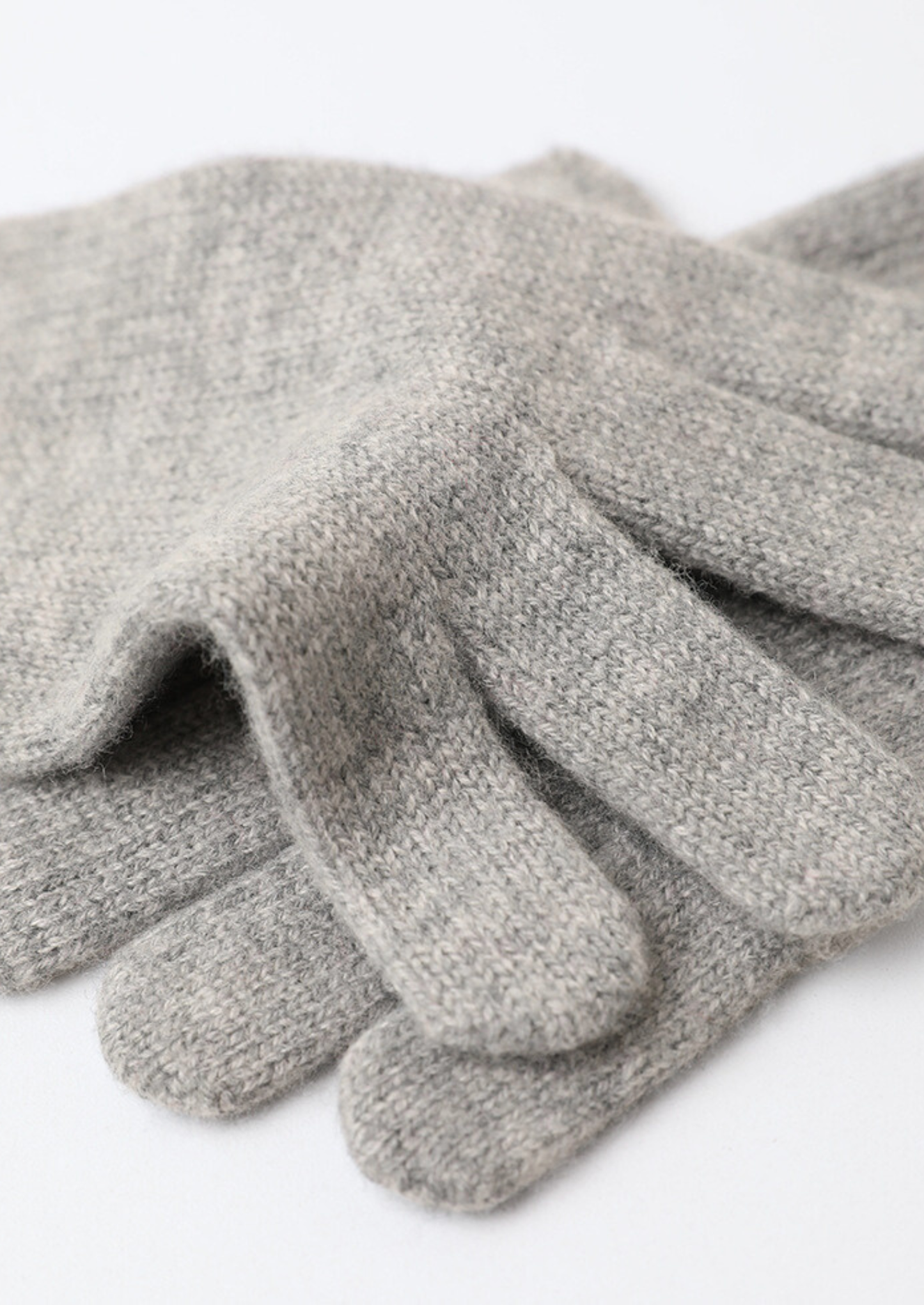 Pure Extra-Fine Merino Wool Wintertime Essentials - Light Gray | Castielli