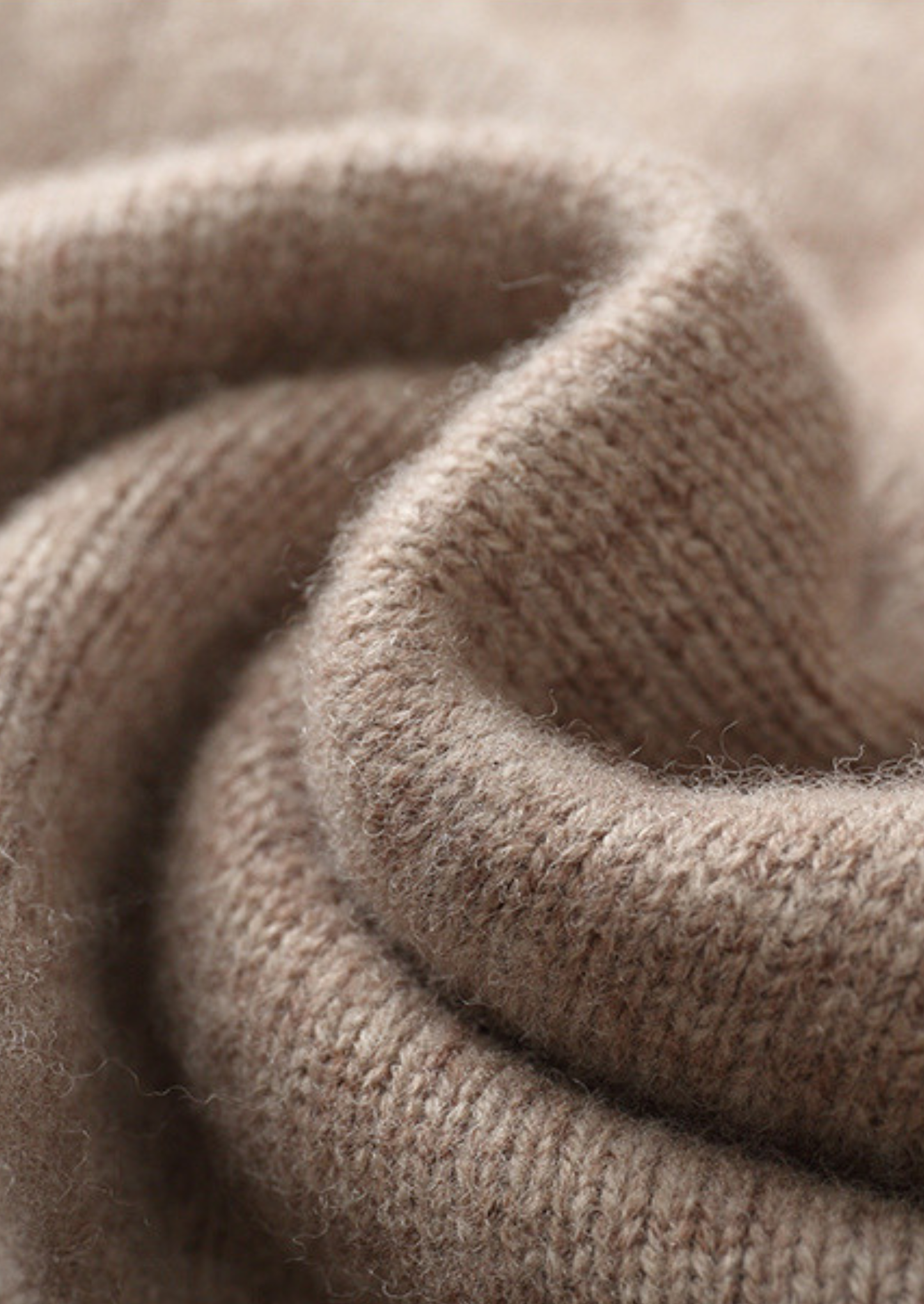Pure Extra-Fine Merino Wool Cable Crewneck | Castielli