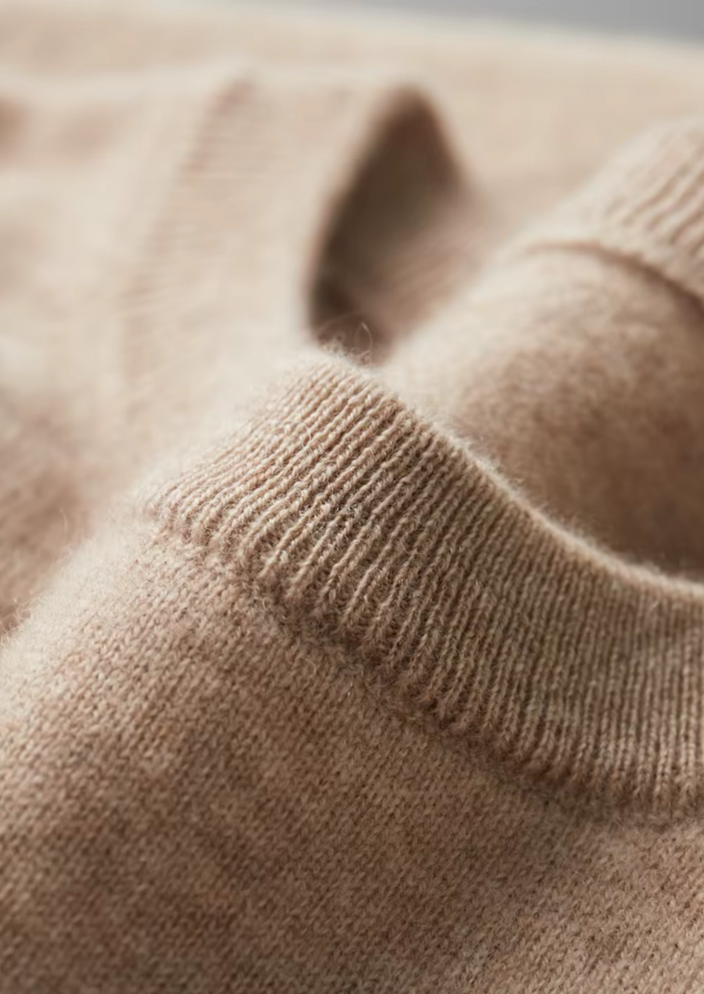Premium Cashmere Classic Crewneck T-Shirt - Light Beige | Castielli