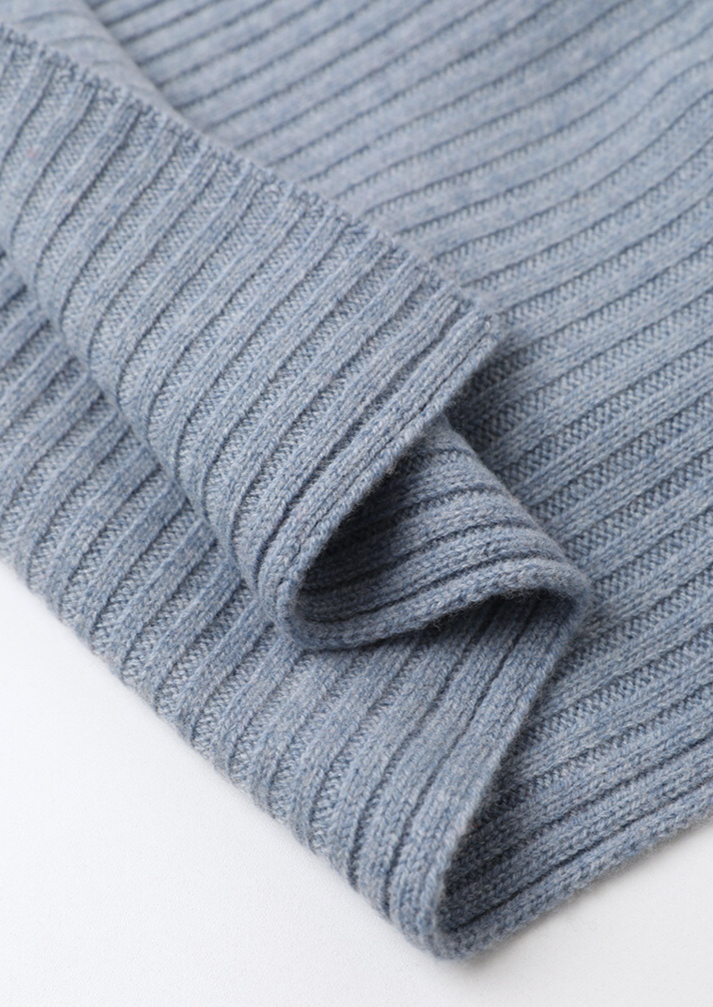 Pure Extra-Fine Merino Wool Wintertime Essentials - Light Blue | Castielli