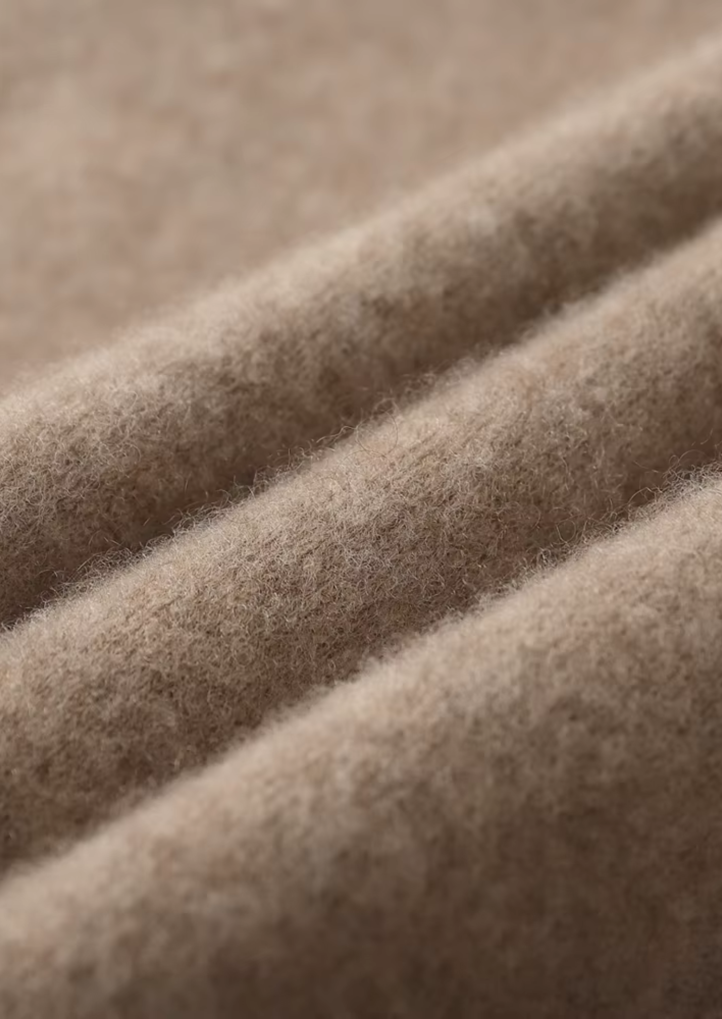 Premium Cashmere Beige Milano Leisure Set | Castielli