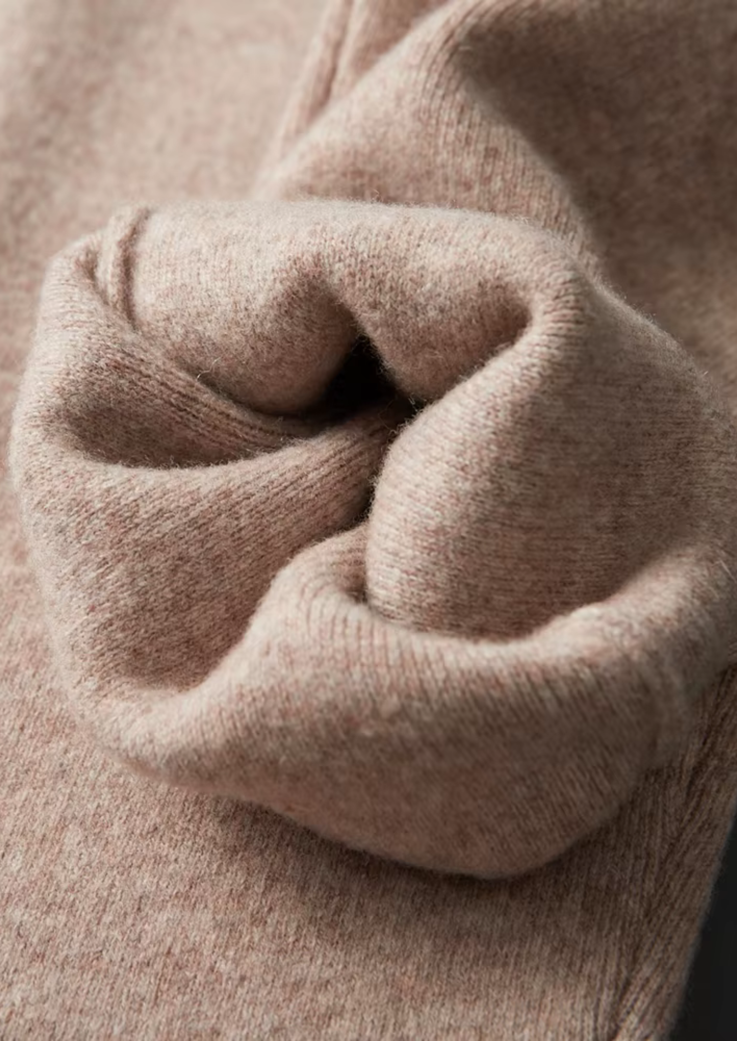 Pure Extra-Fine Merino Wool Leisure Trousers | Castielli