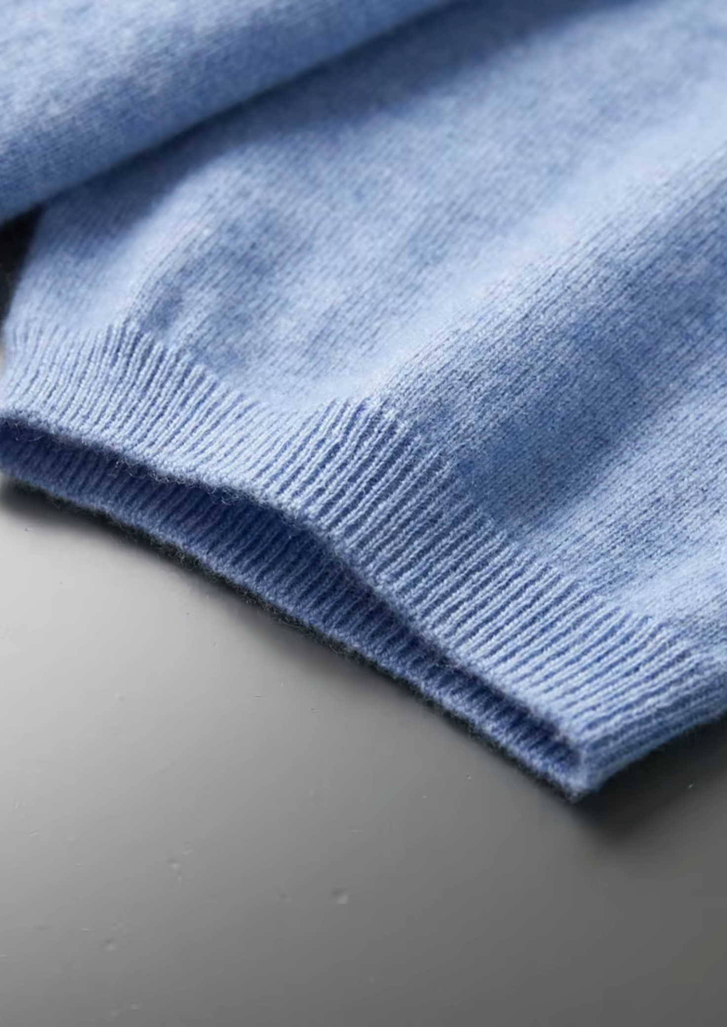 Premium Cashmere Classic Crewneck T-Shirt - Light Blue | Castielli