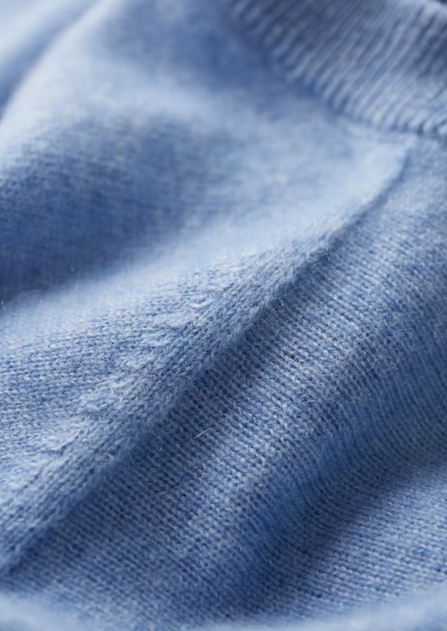 Premium Cashmere Classic Crewneck T-Shirt - Light Blue | Castielli