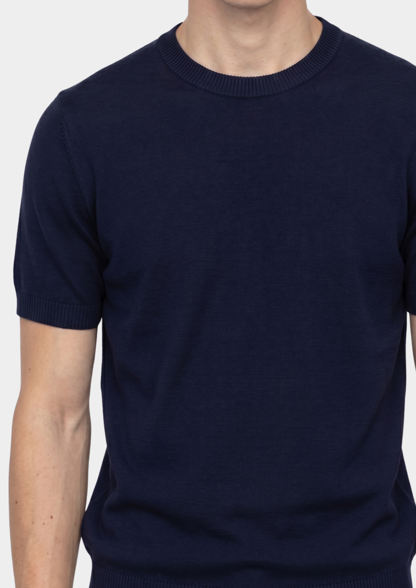 Essential Navy Blue Knitted Crewneck T-Shirt | Castielli