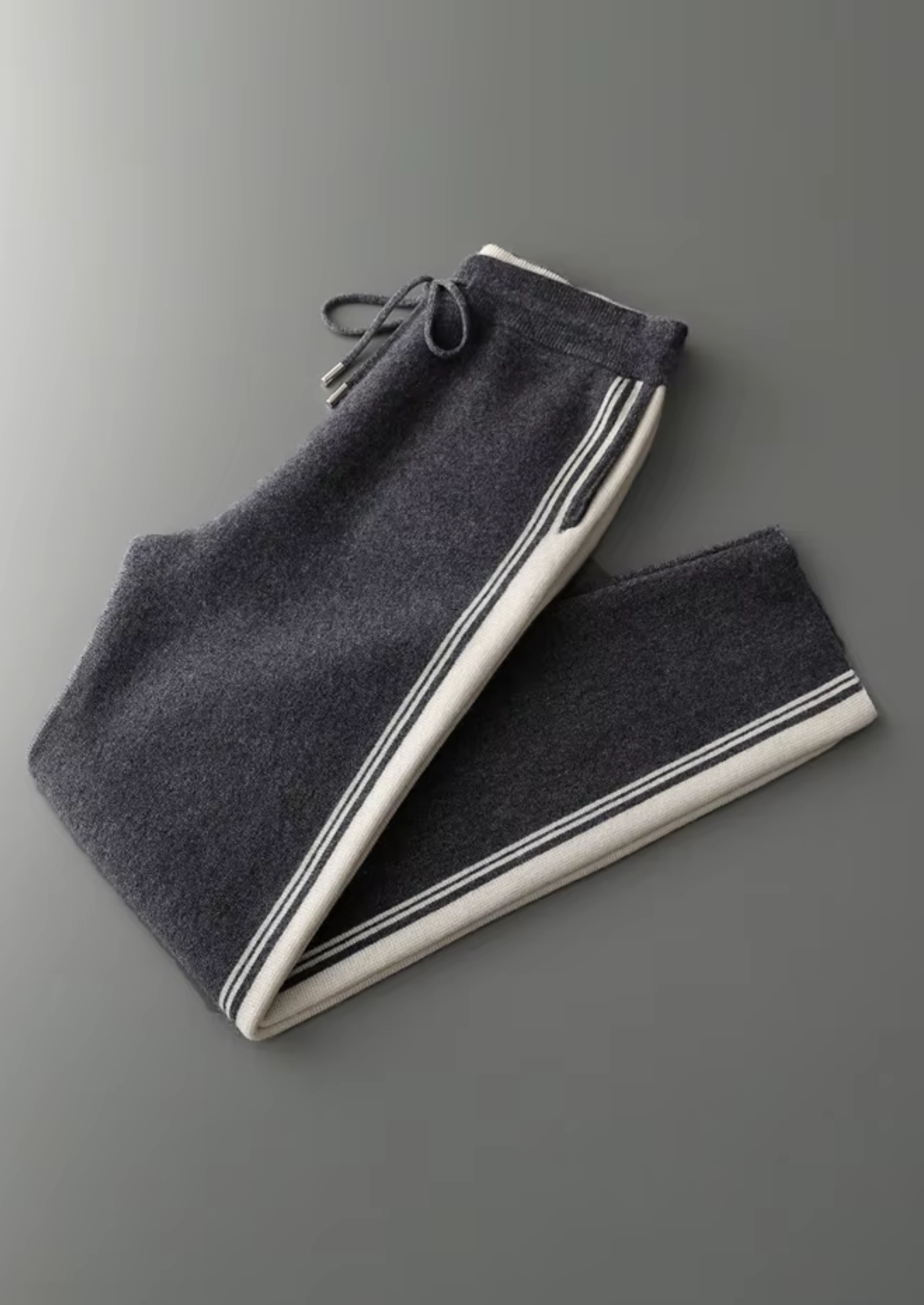 Pure Extra-Fine Merino Wool Dark Gray Damien Set | Castielli