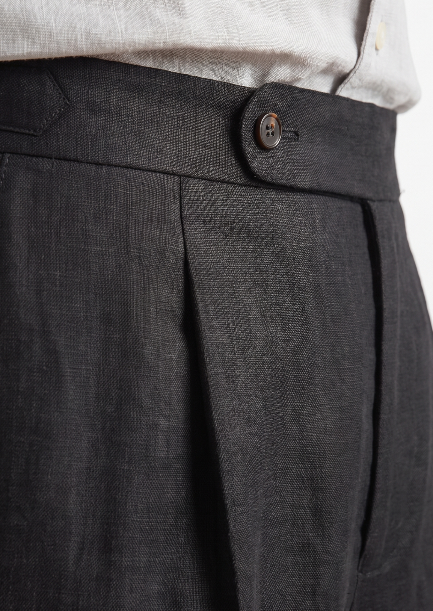 Tuscany Pleated Coastal Trousers - Black | Castielli